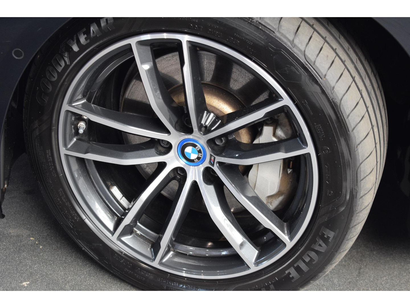 BMW BMW