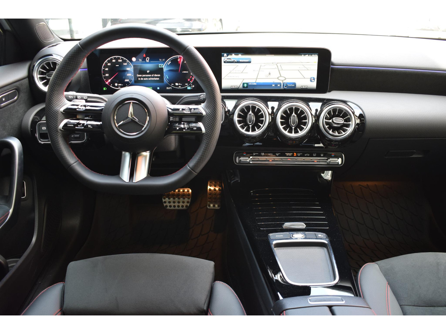 Mercedes-Benz Mercedes-Benz