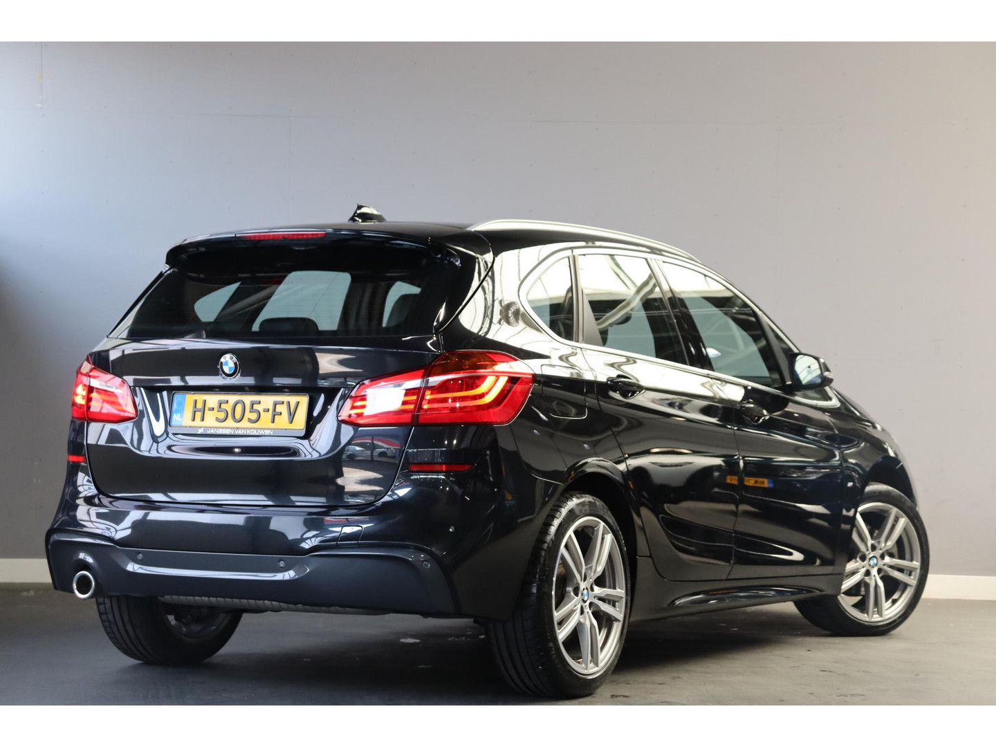 BMW BMW