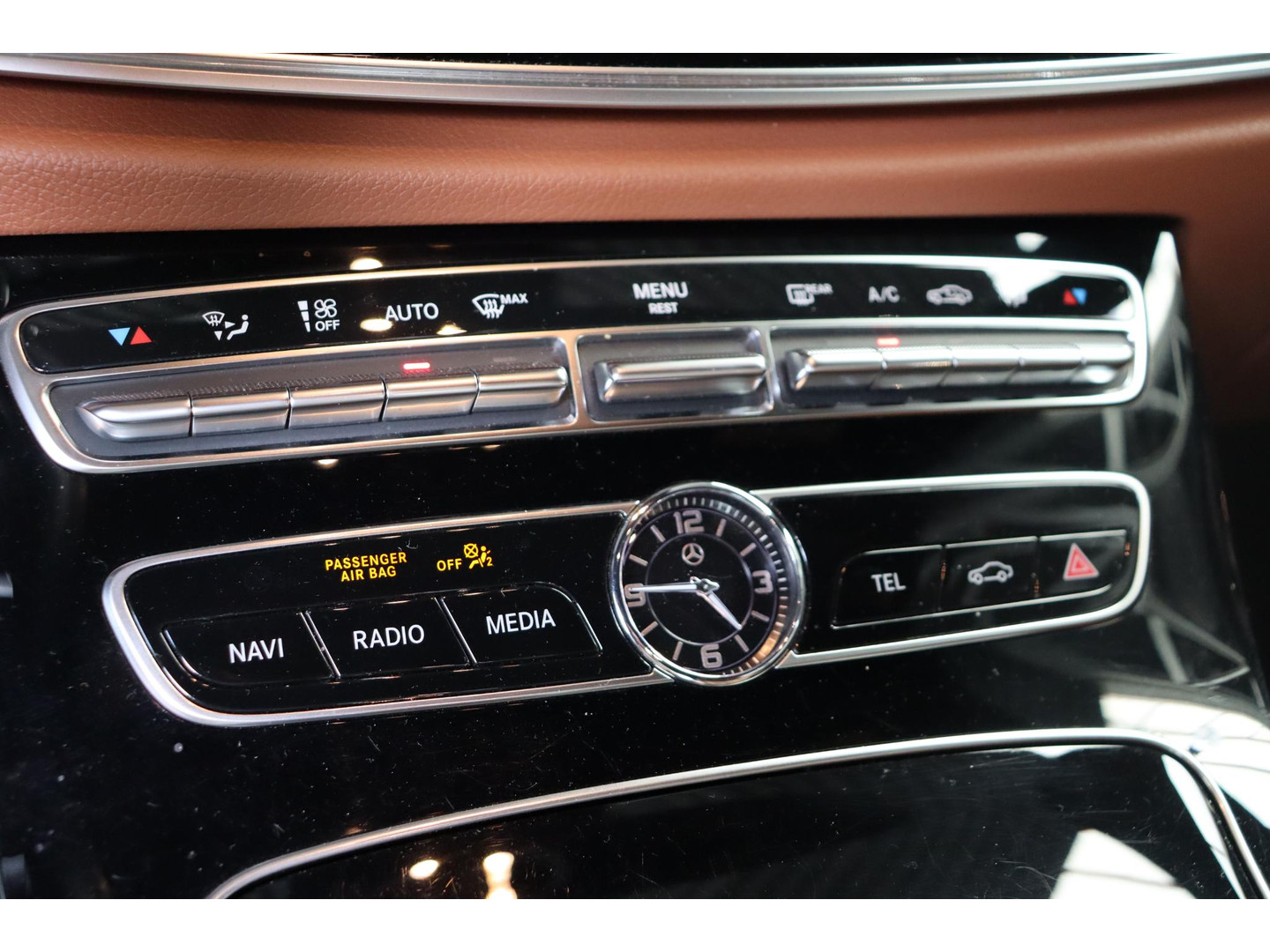 Mercedes-Benz Mercedes-Benz