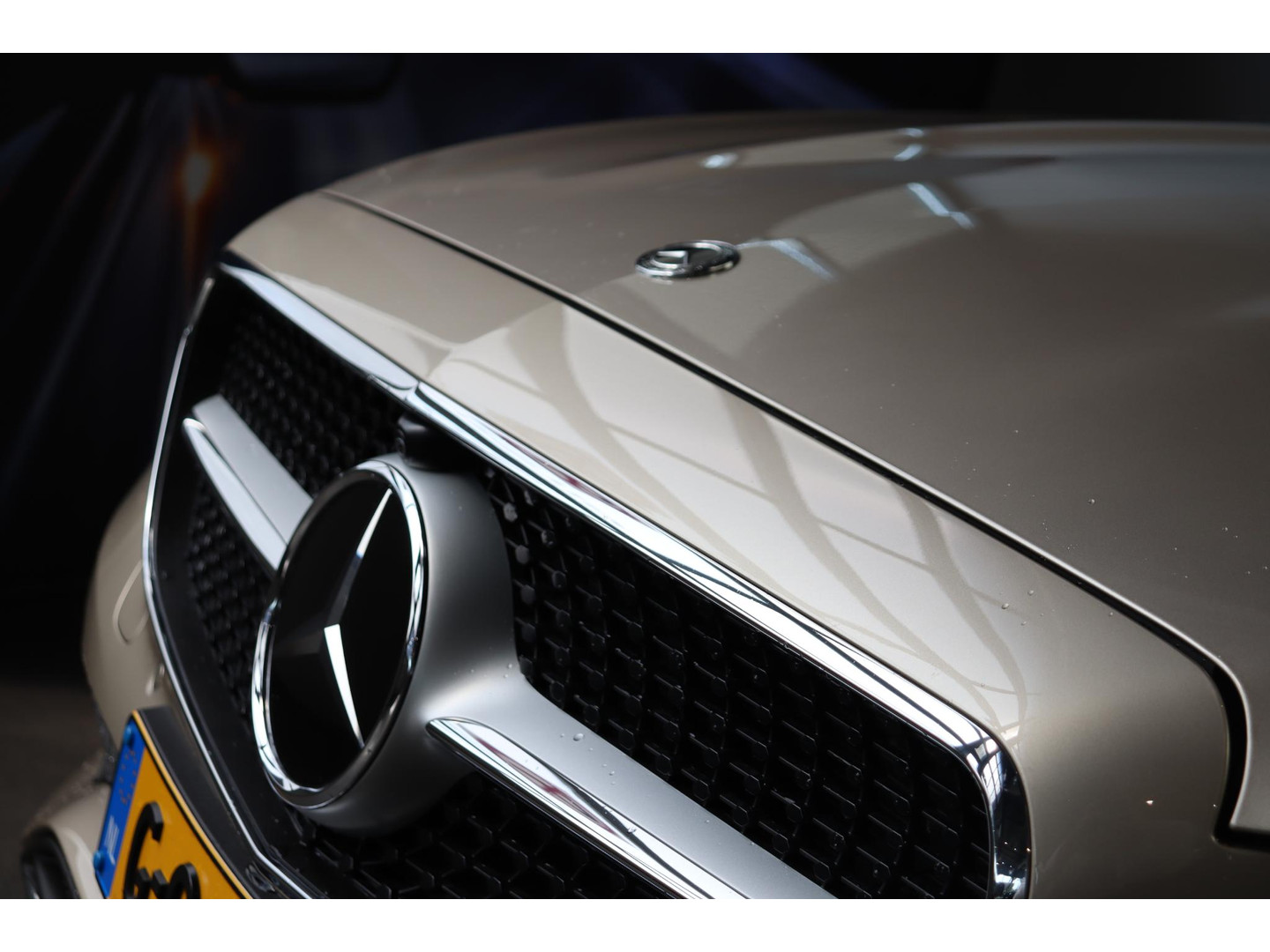 Mercedes-Benz Mercedes-Benz