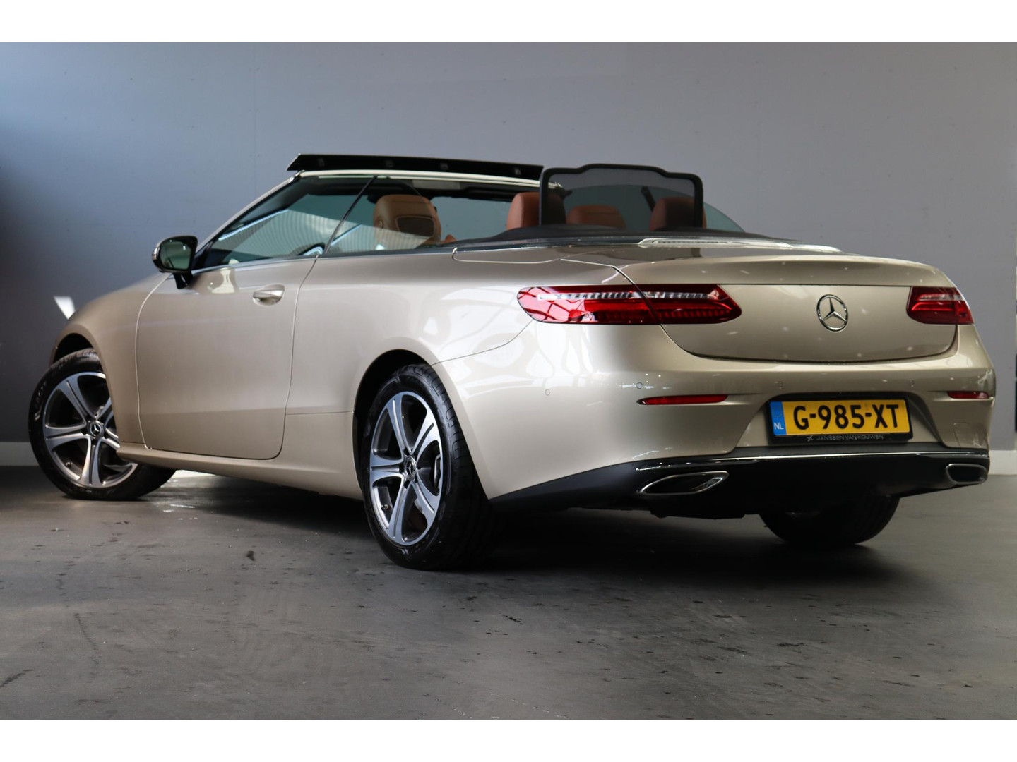Mercedes-Benz Mercedes-Benz