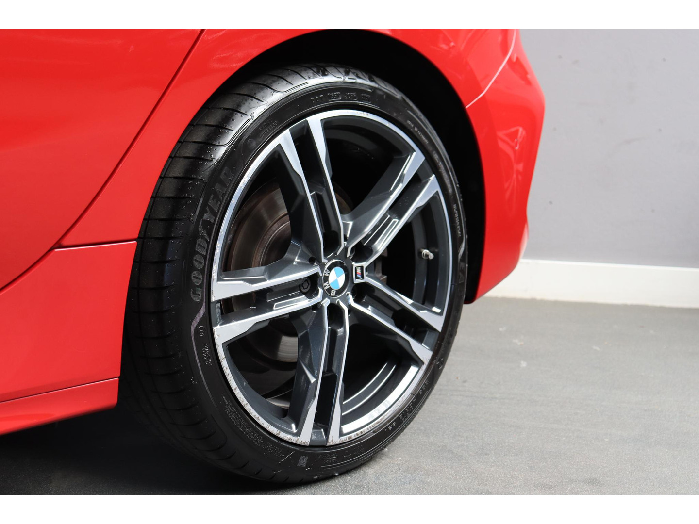 BMW BMW