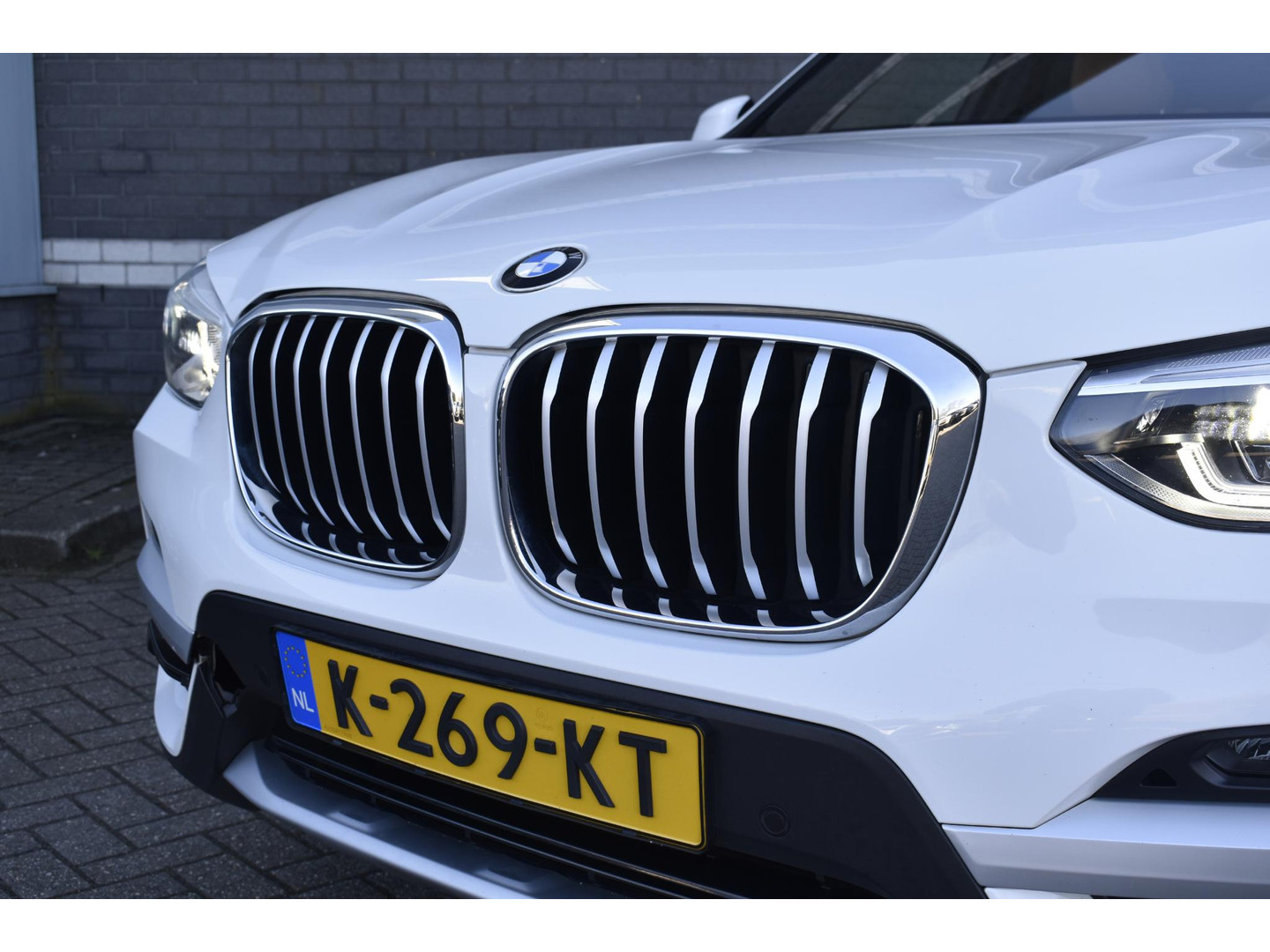 BMW BMW