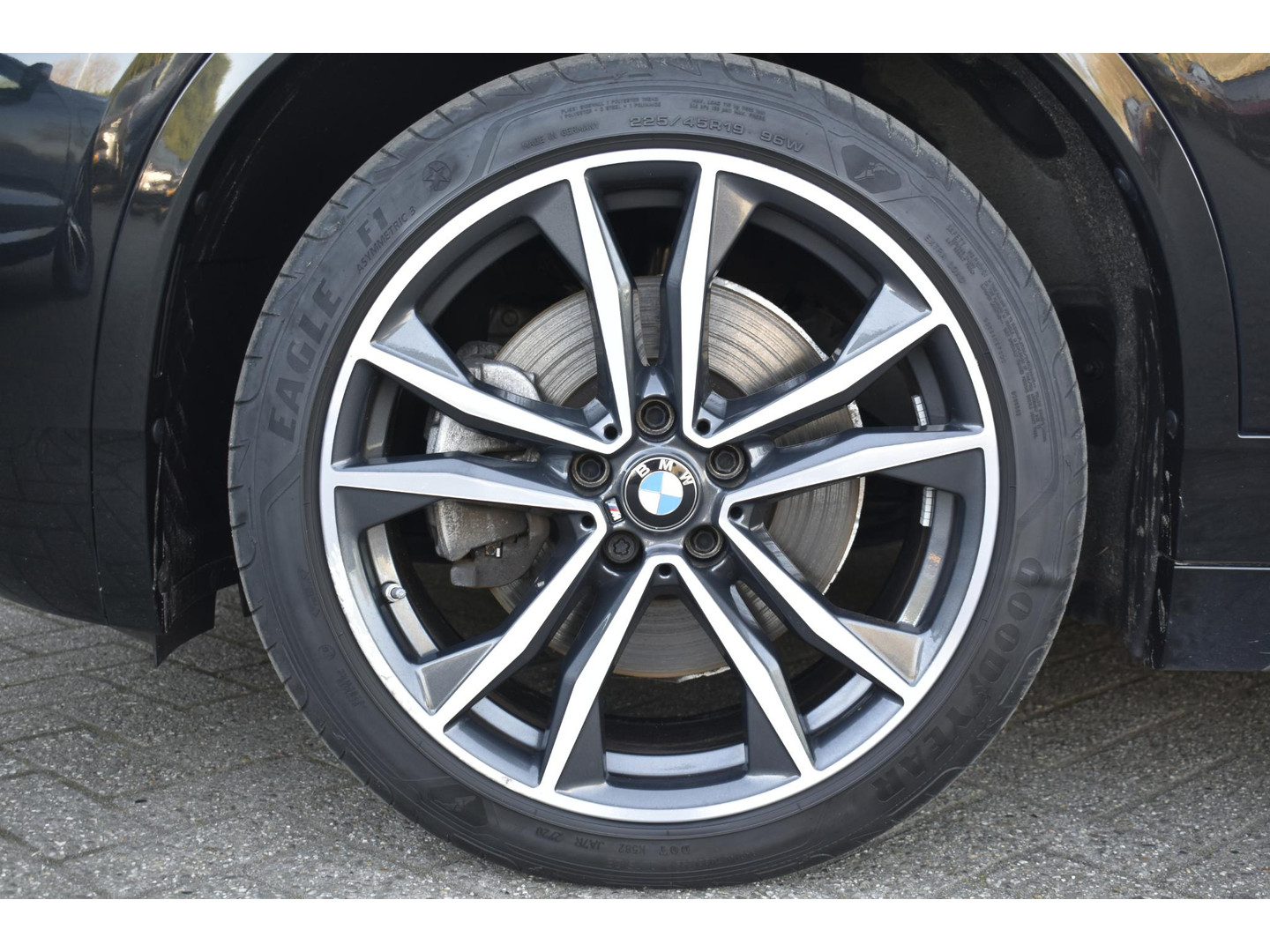 BMW BMW