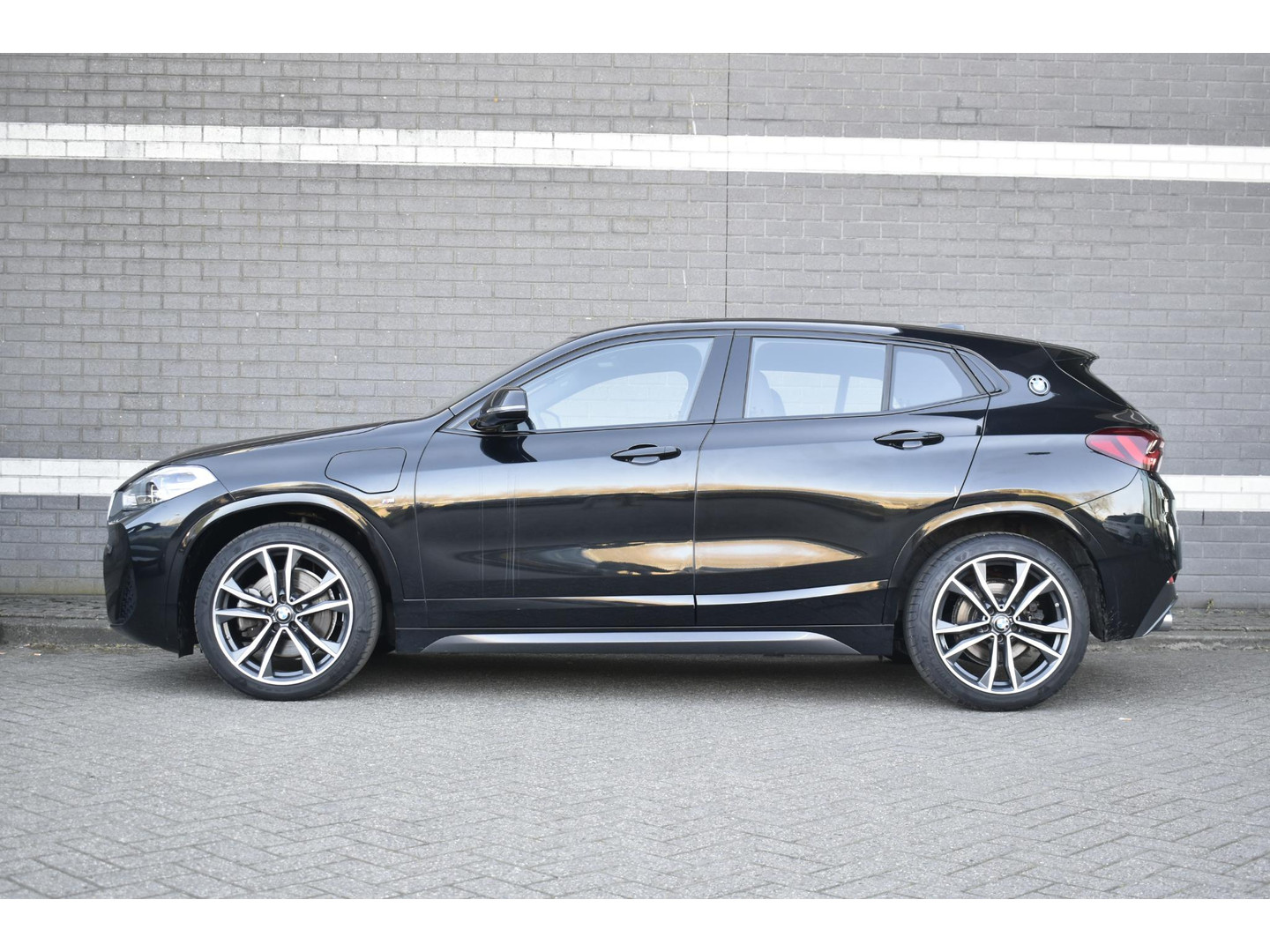 BMW BMW