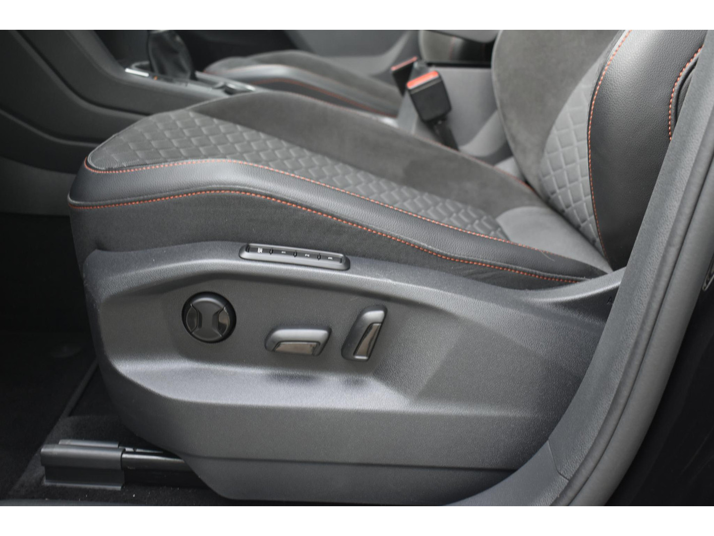 SEAT SEAT