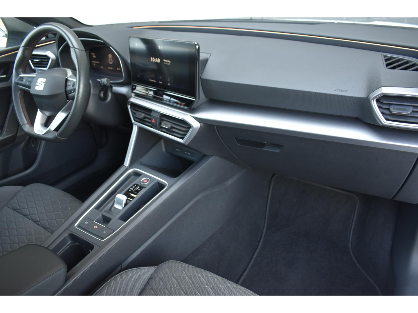 SEAT SEAT