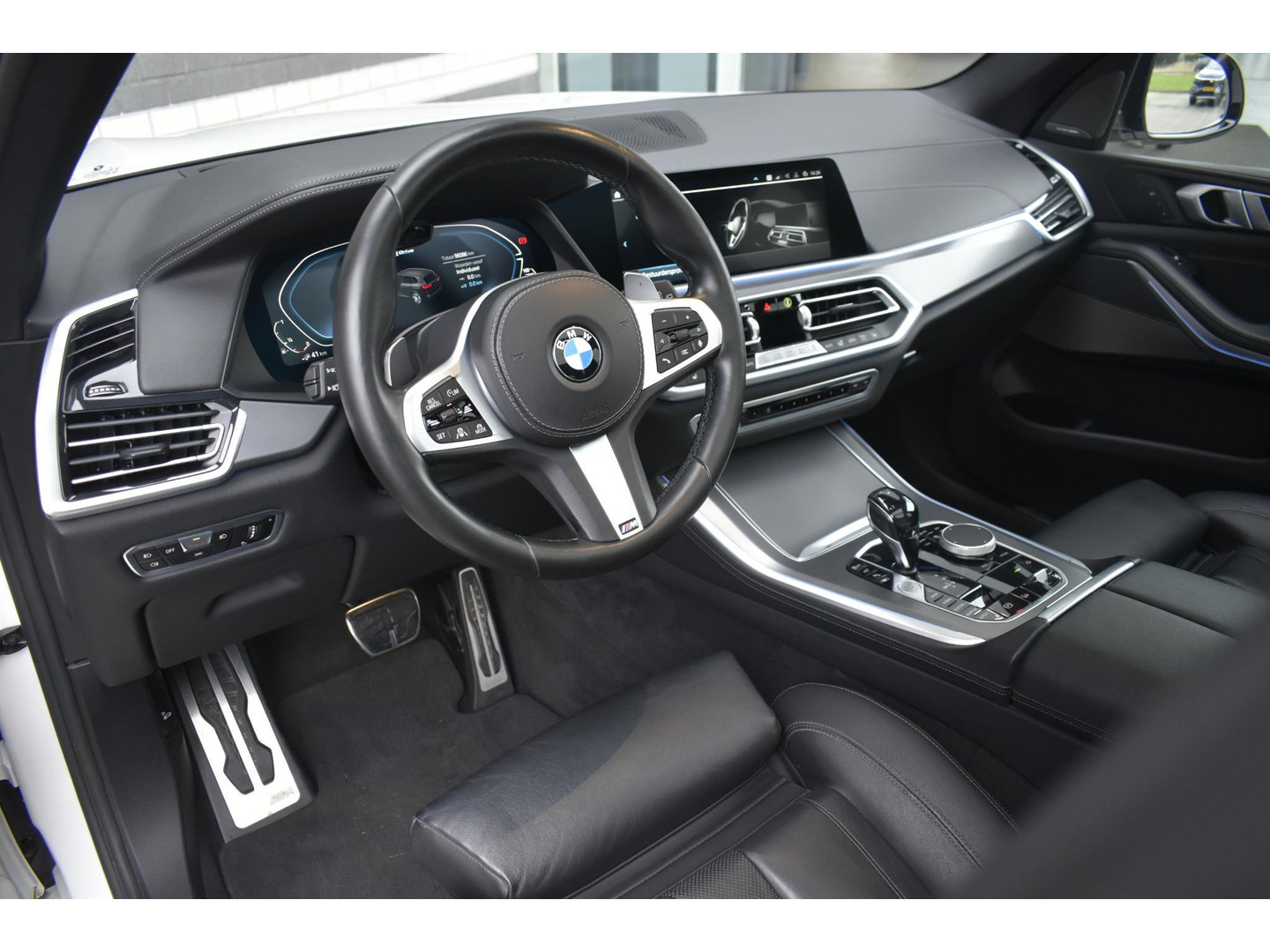 BMW BMW