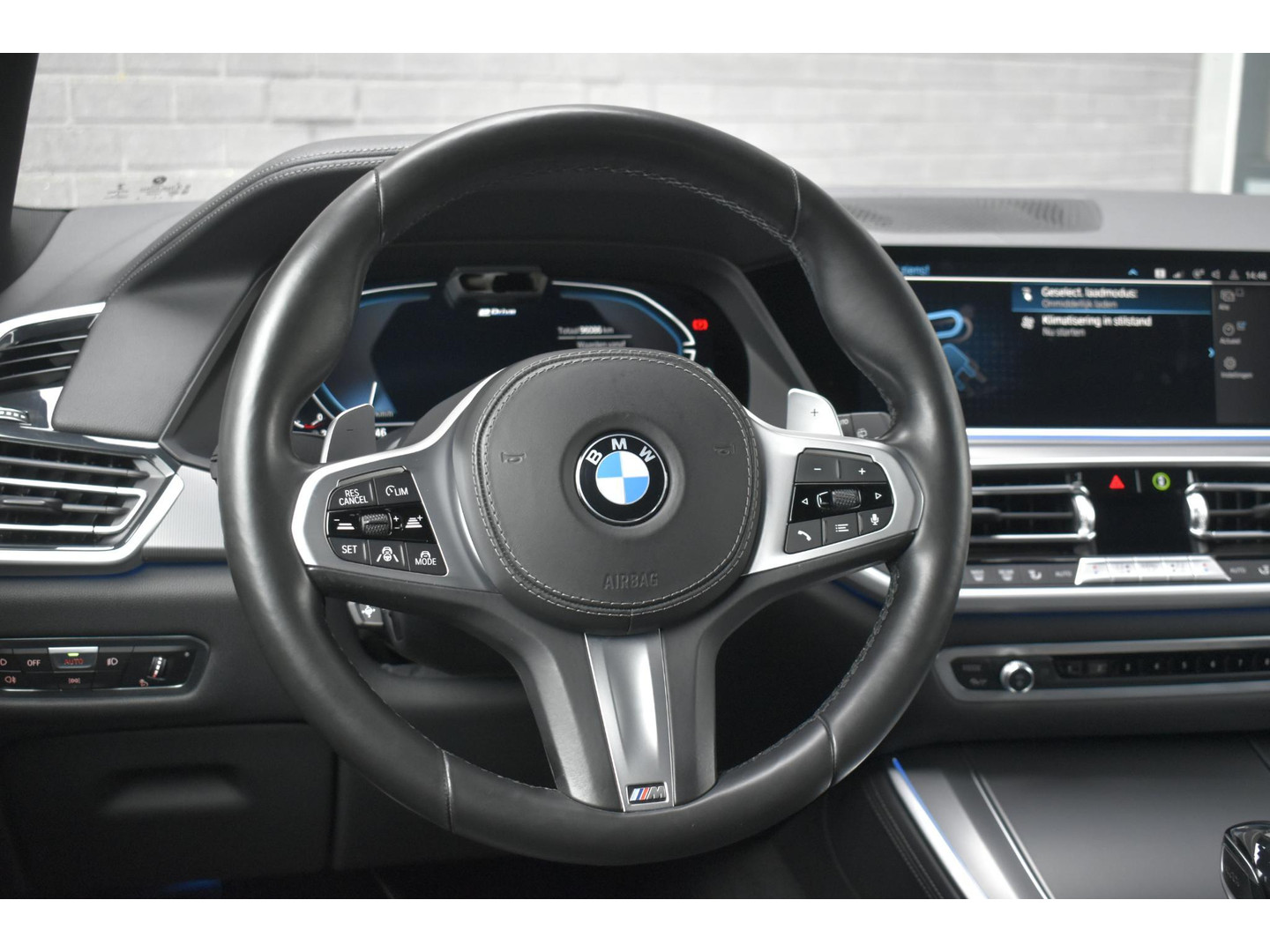 BMW BMW