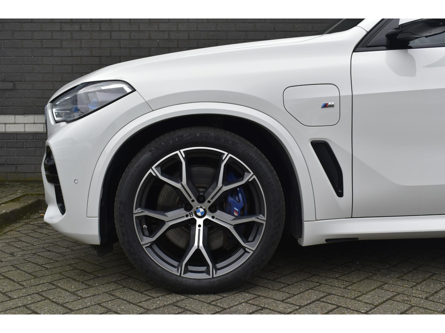 BMW BMW
