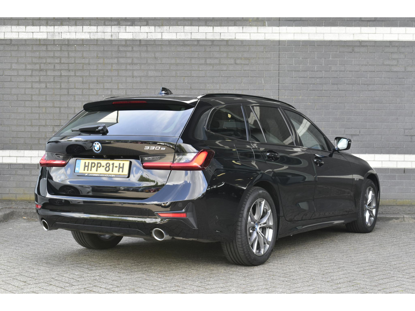BMW BMW