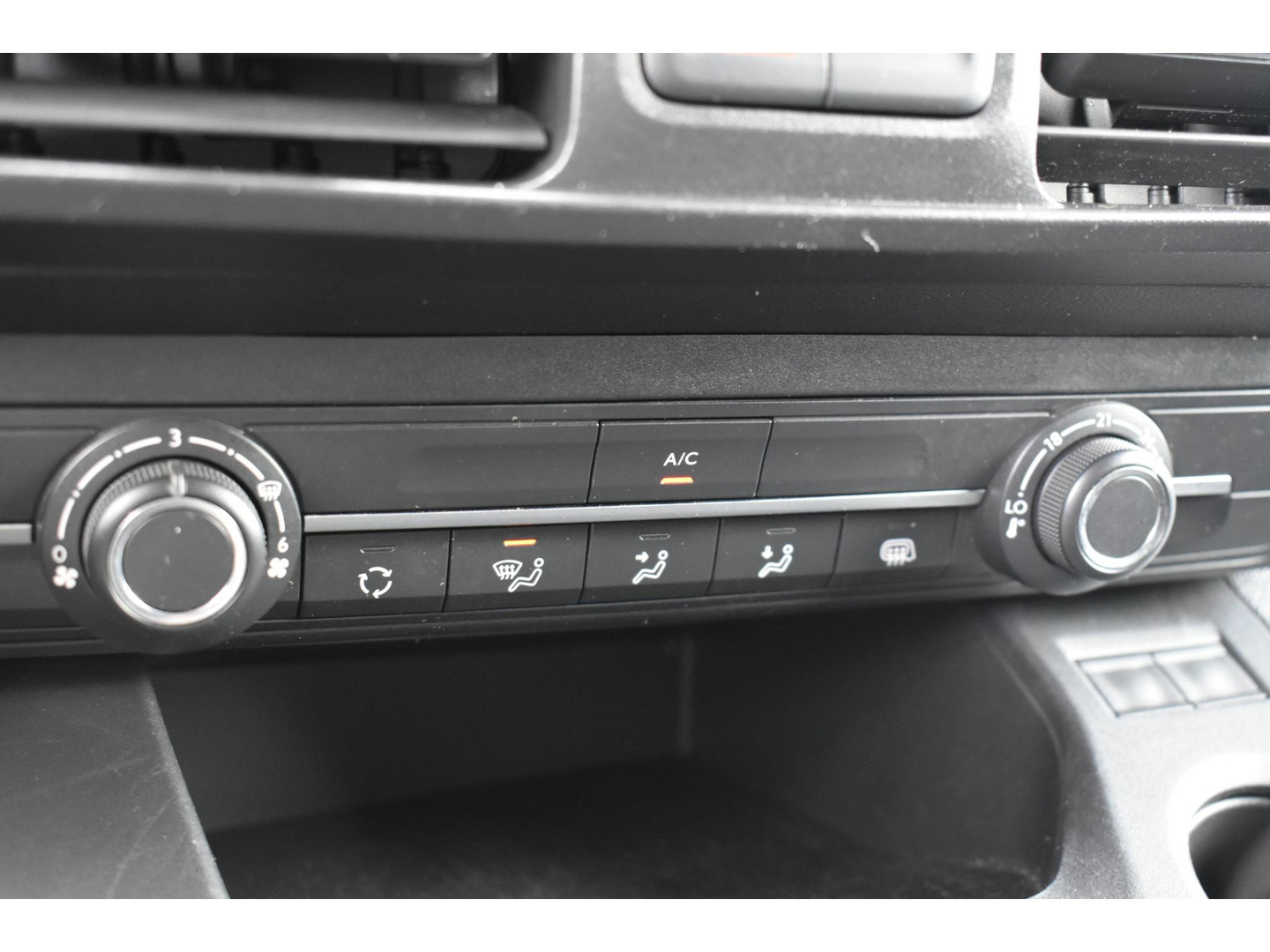 Peugeot Peugeot