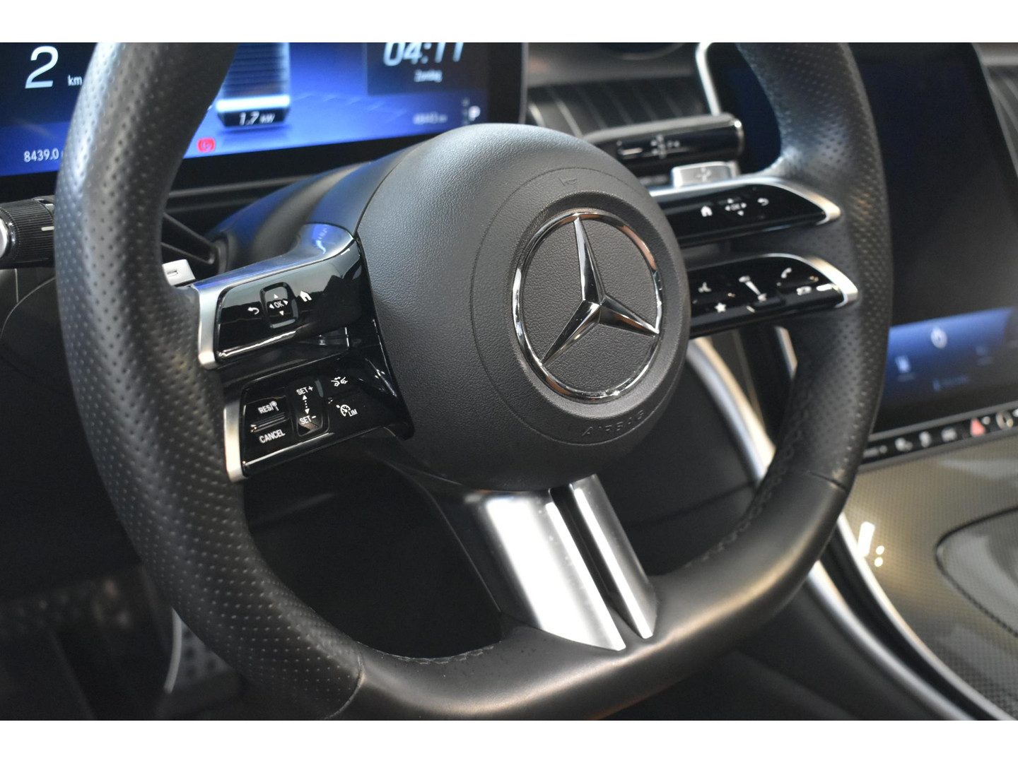 Mercedes-Benz Mercedes-Benz