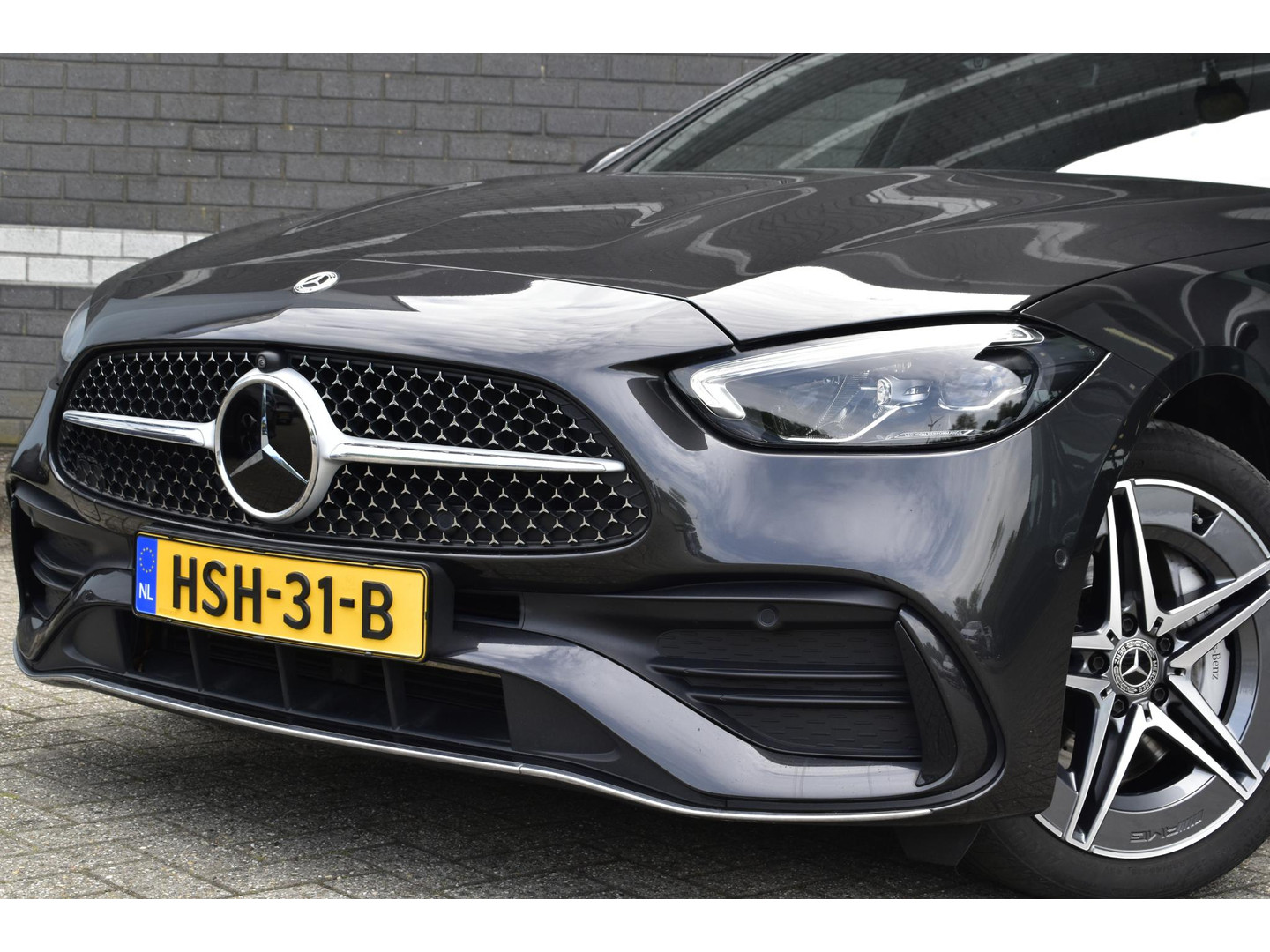 Mercedes-Benz Mercedes-Benz
