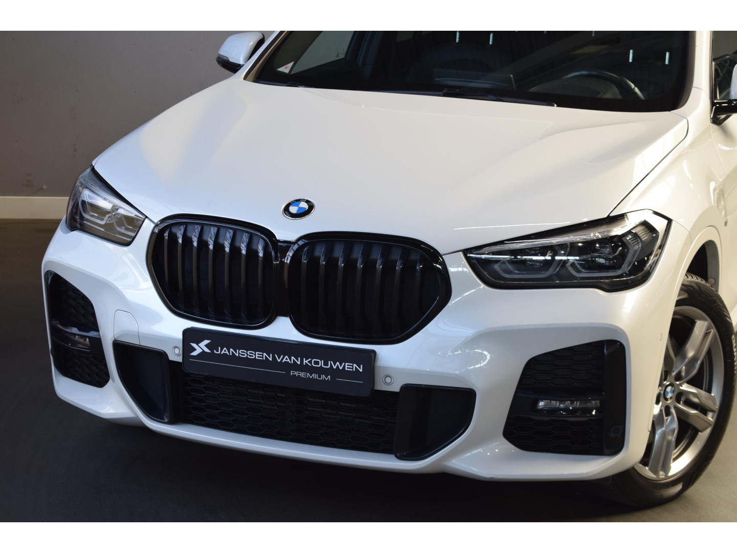 BMW BMW