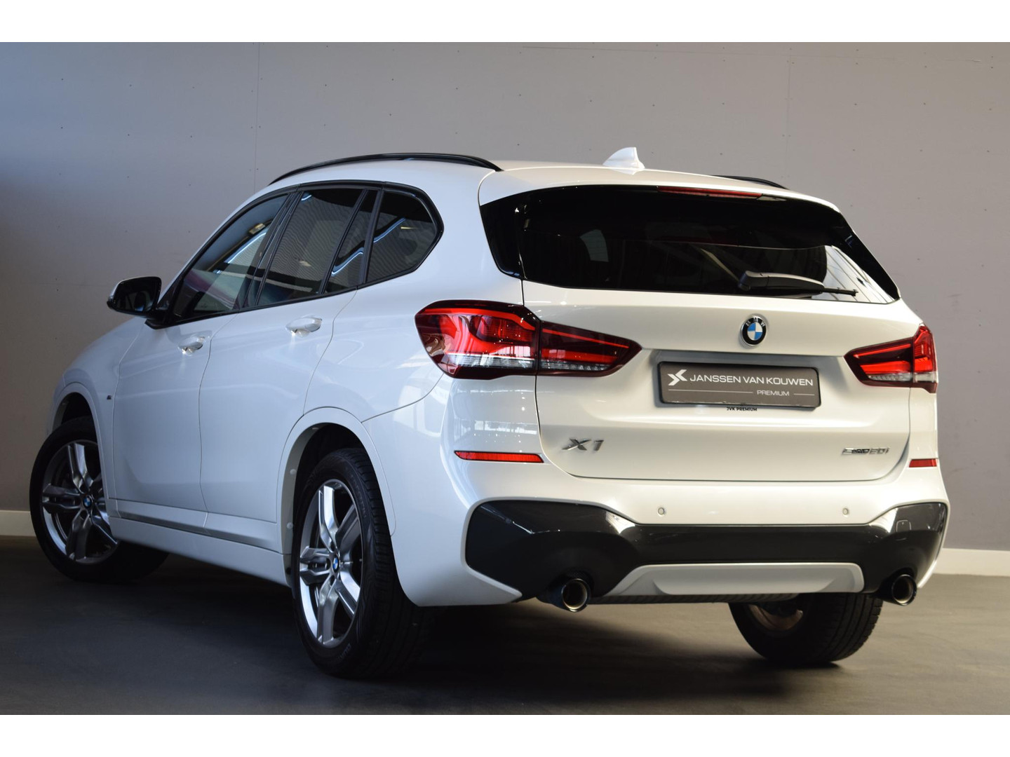 BMW BMW
