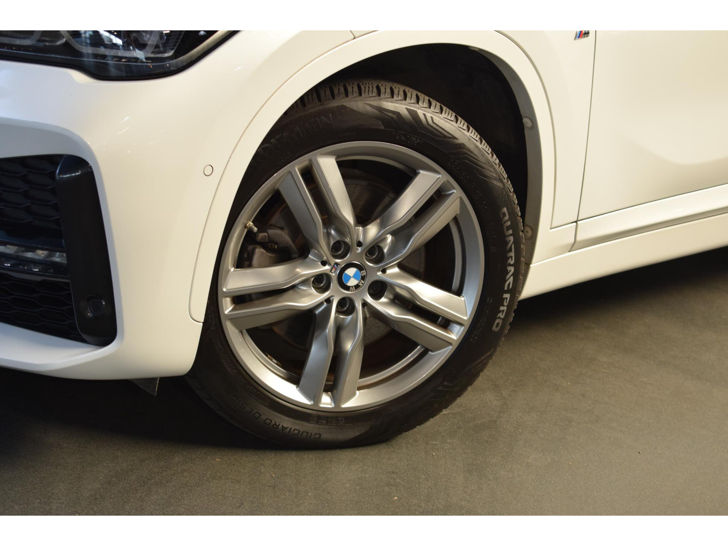 BMW BMW
