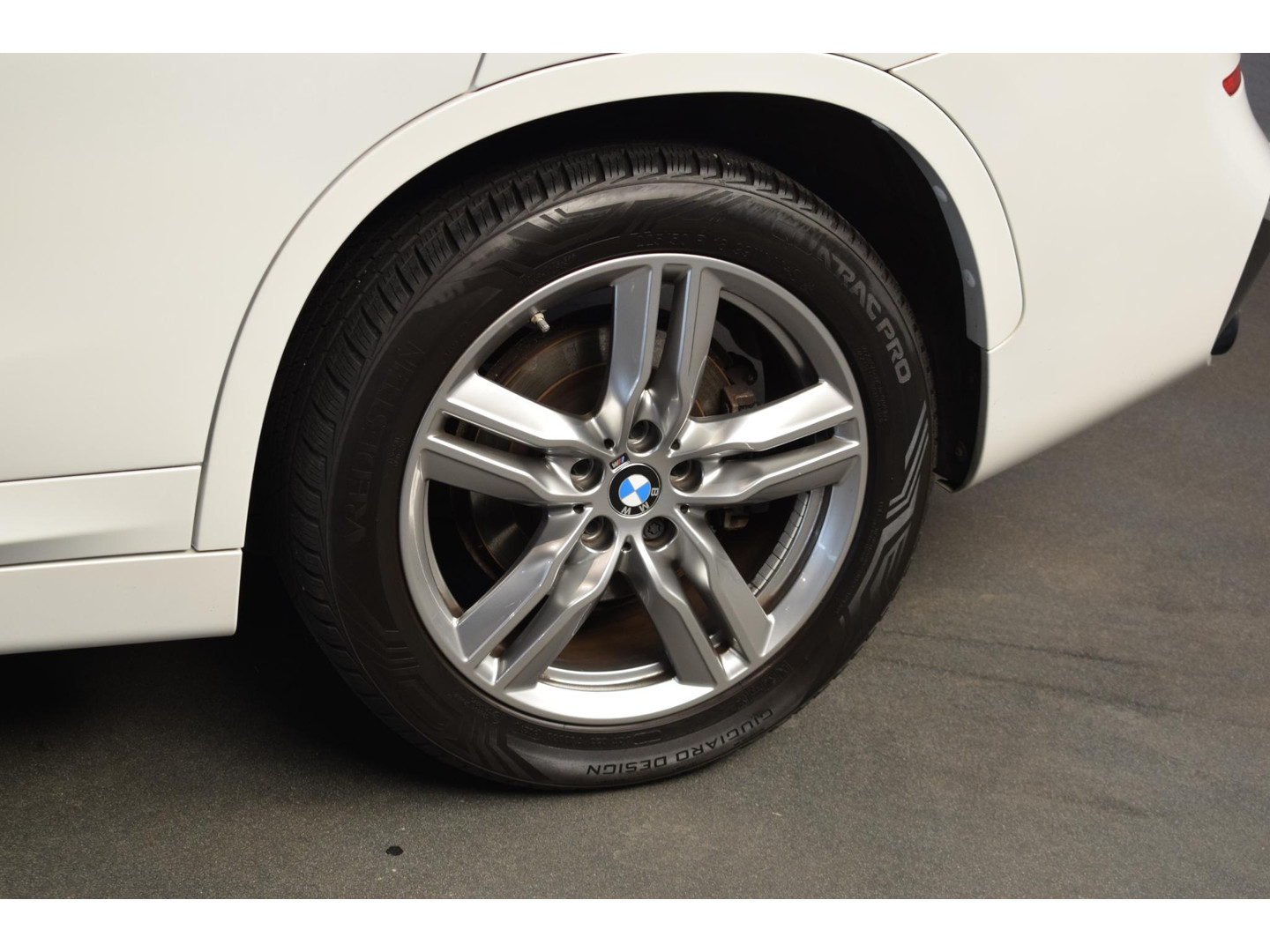 BMW BMW
