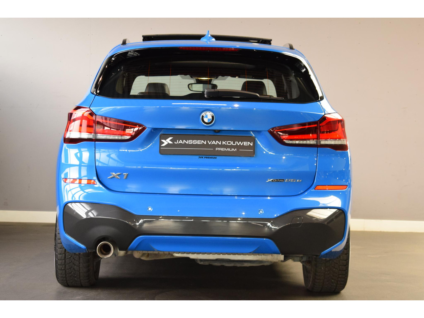BMW BMW