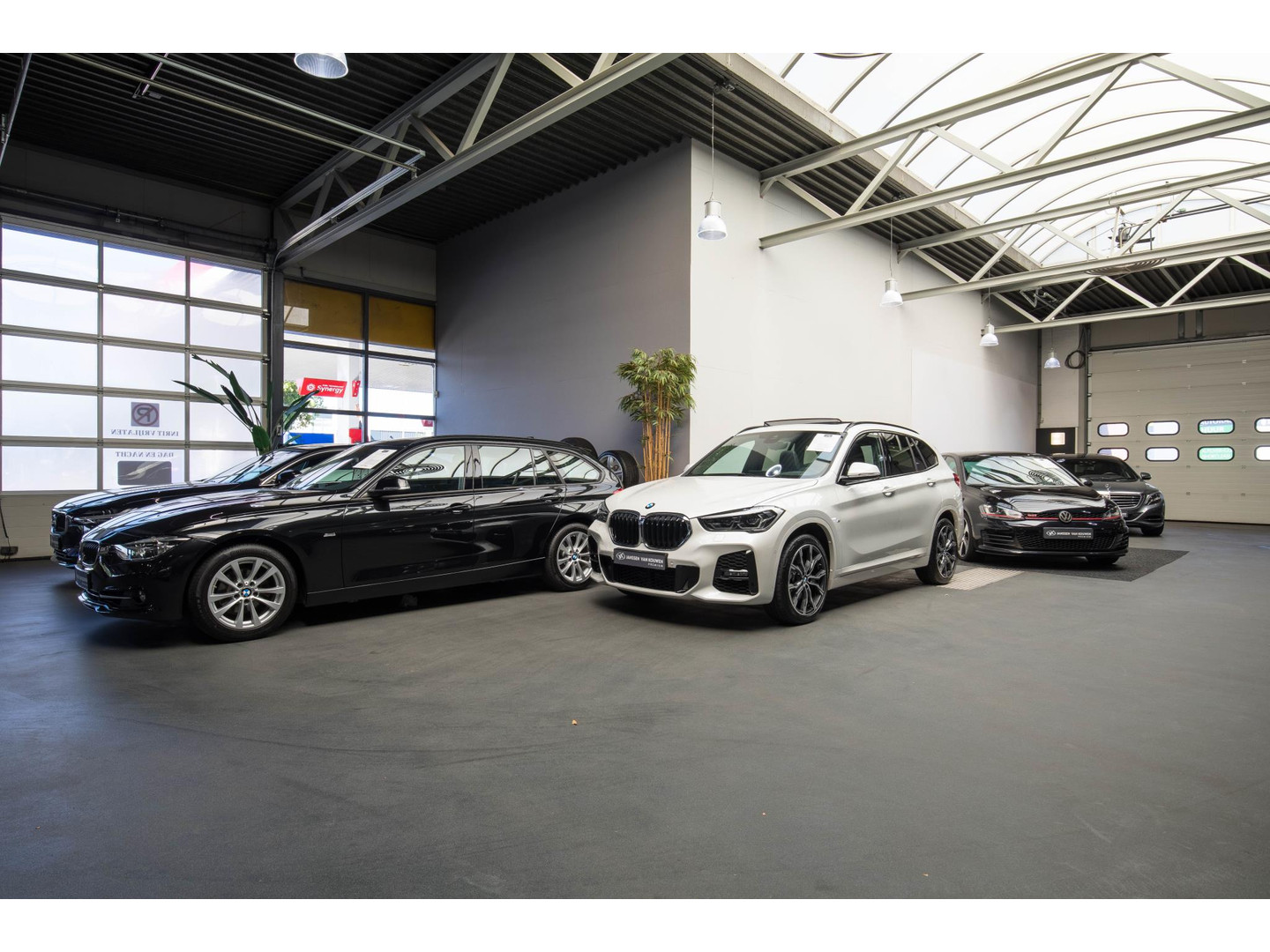 BMW BMW