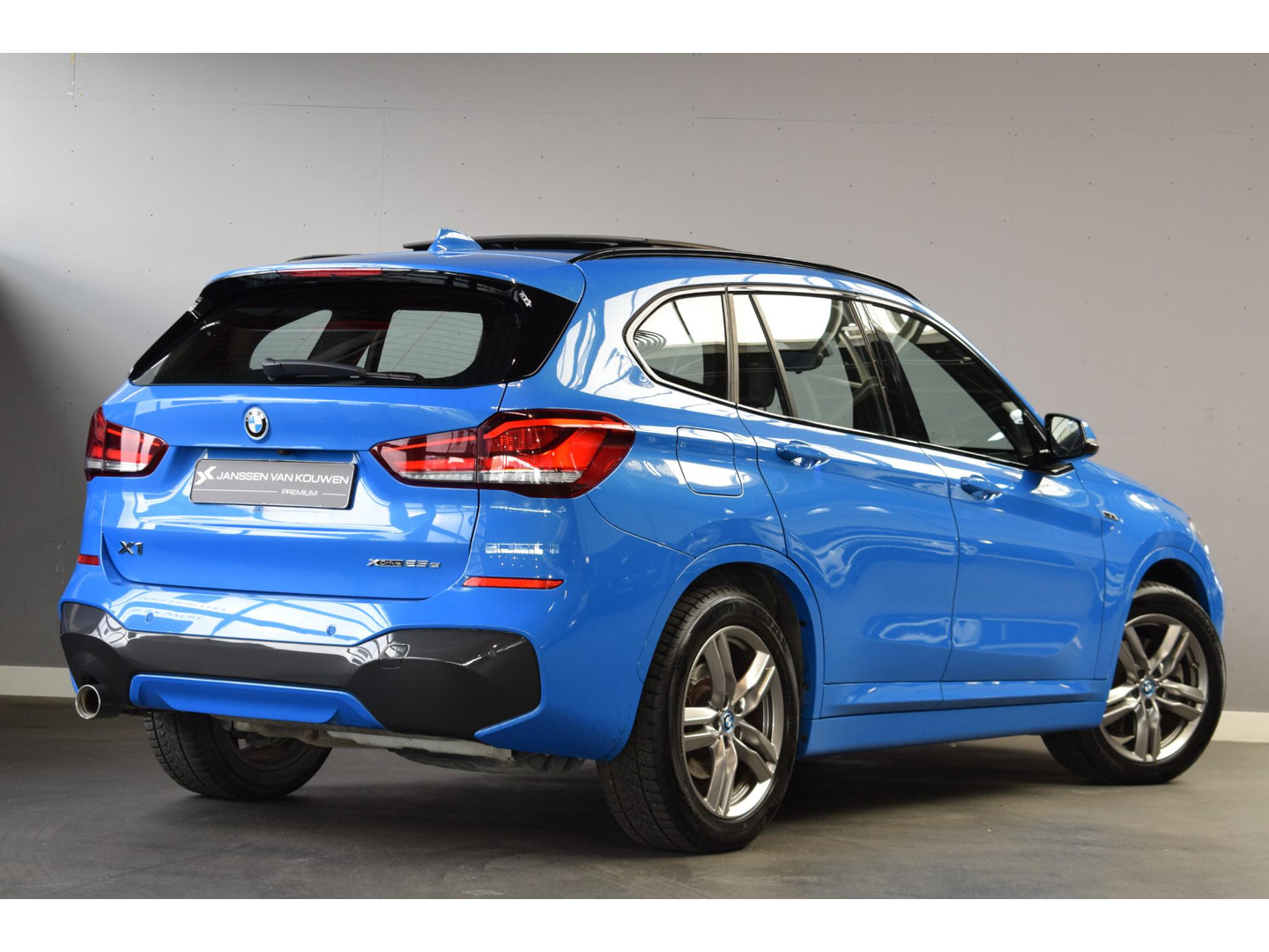 BMW BMW