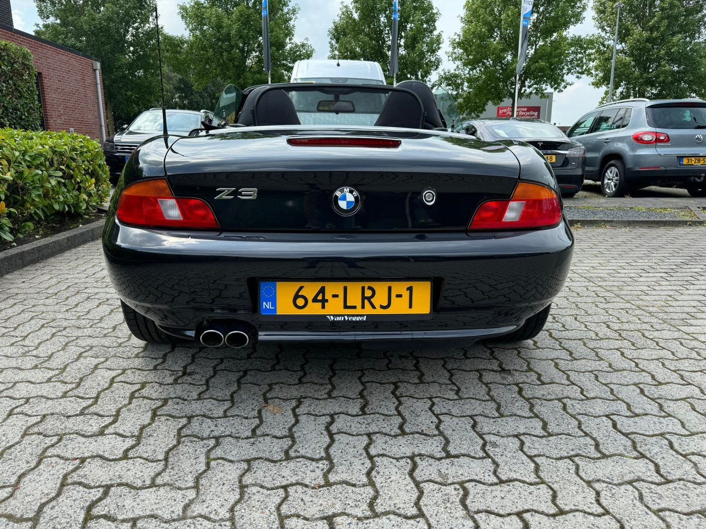 BMW