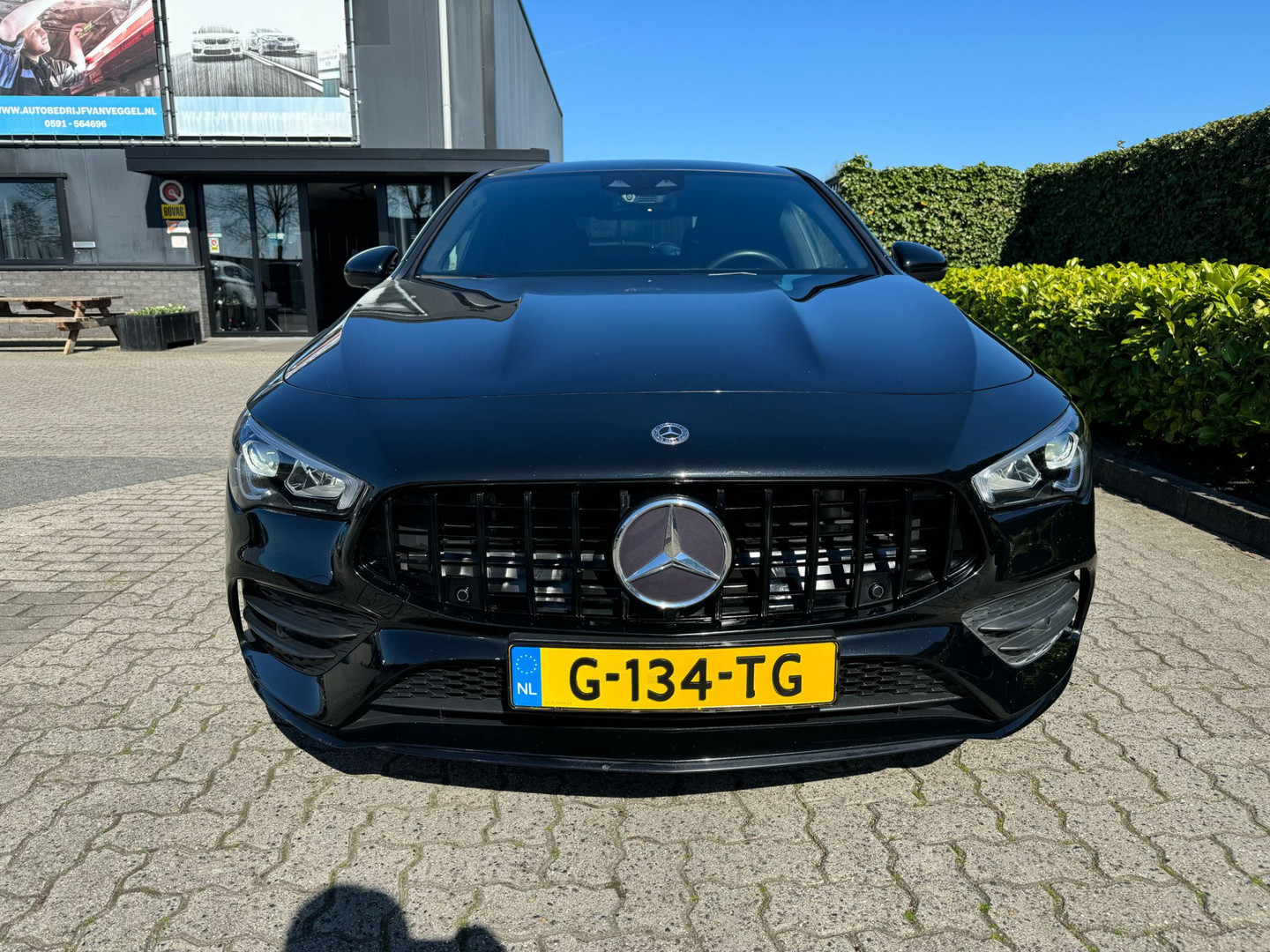Mercedes-Benz Mercedes-Benz