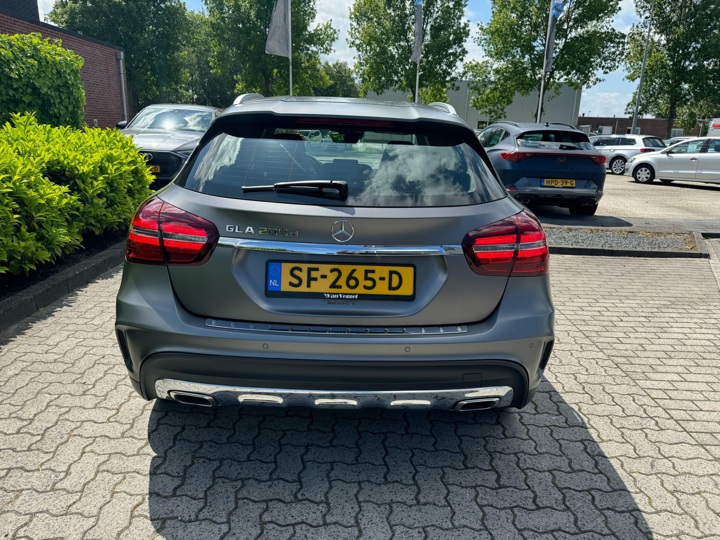 Mercedes-Benz