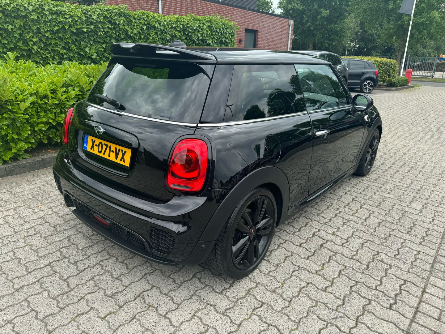 MINI