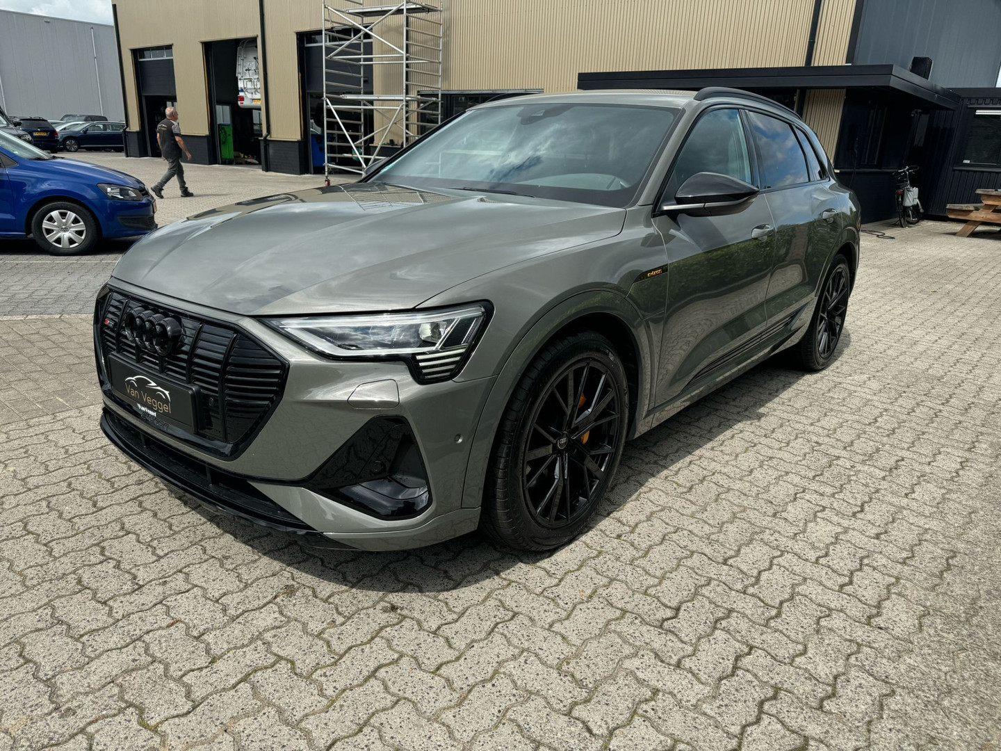 Audi