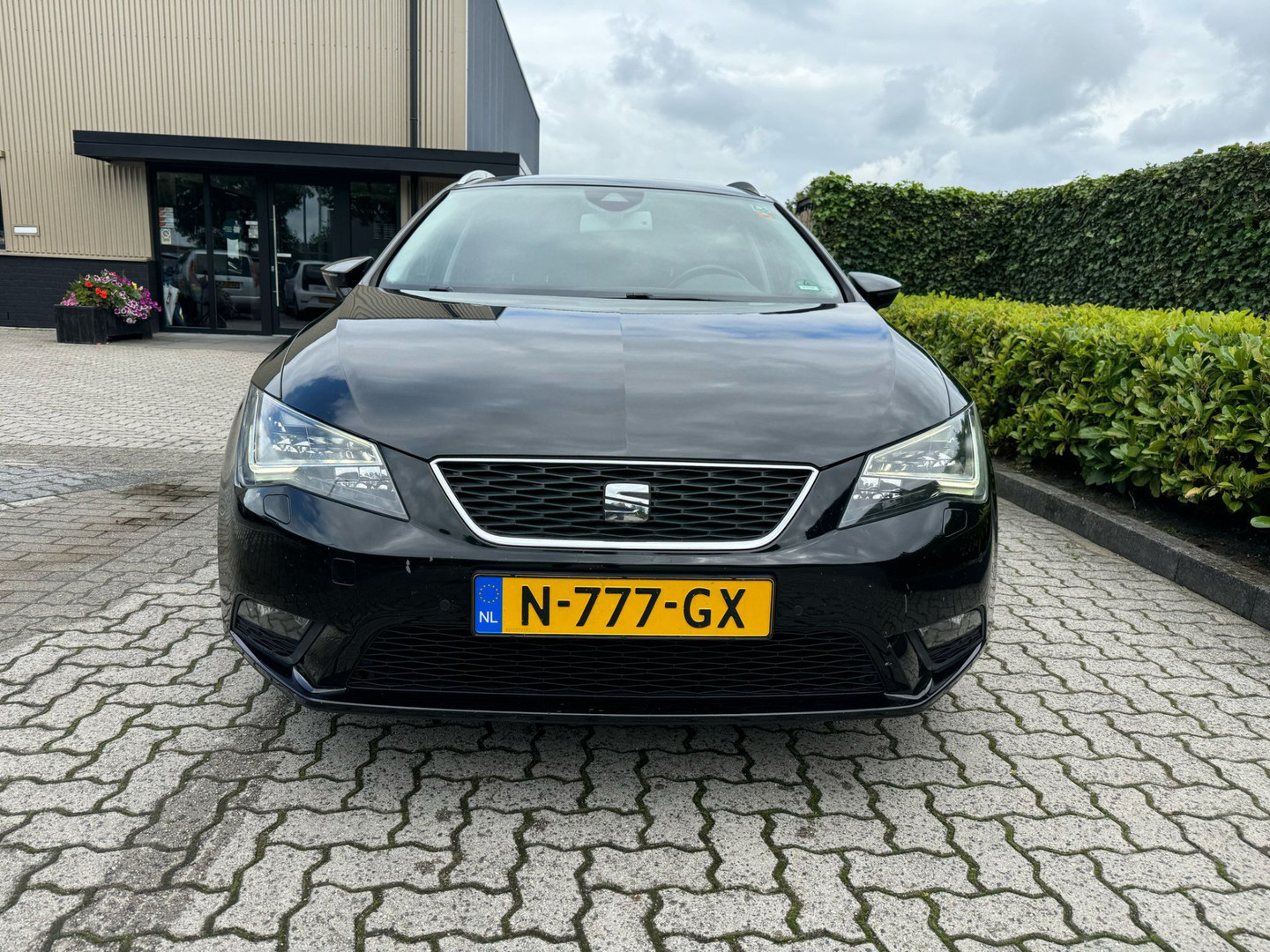 SEAT