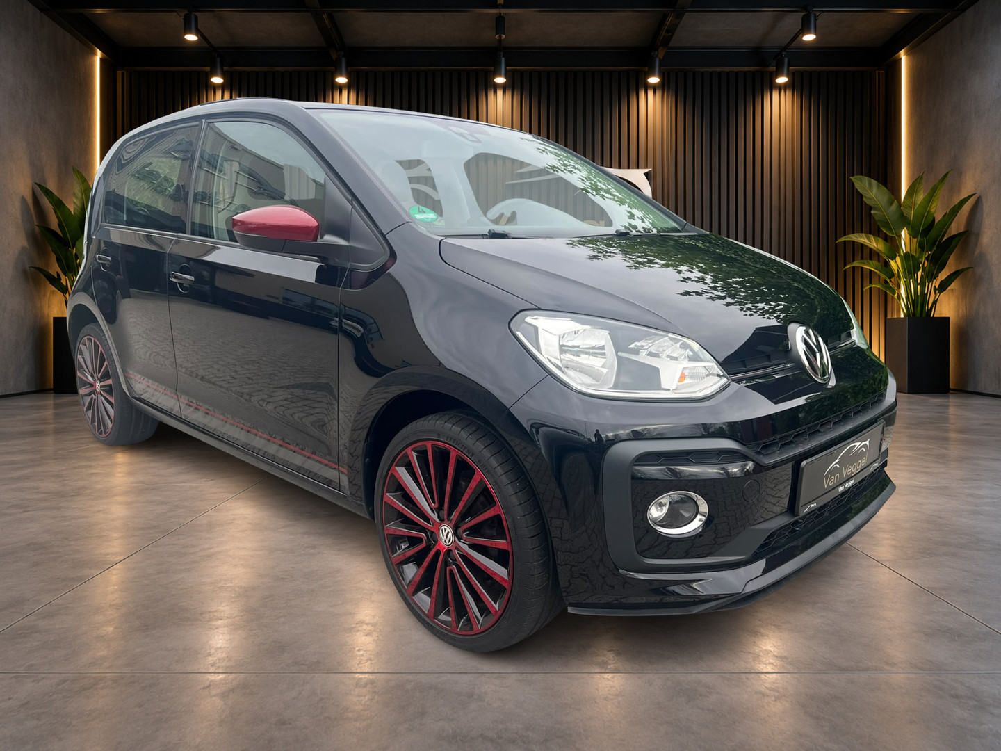 Volkswagen up! 1.0 TSI BMT high up! Special, pano, cruise, camera, stoelverw bij autobedrijfvanveggel | Bosch Car Service van Veggel