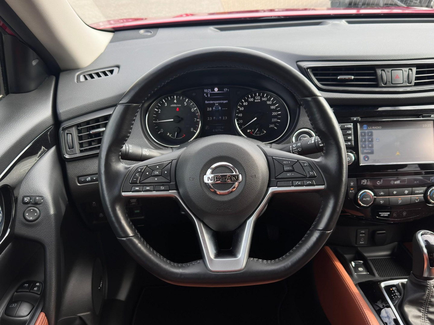 Nissan Nissan