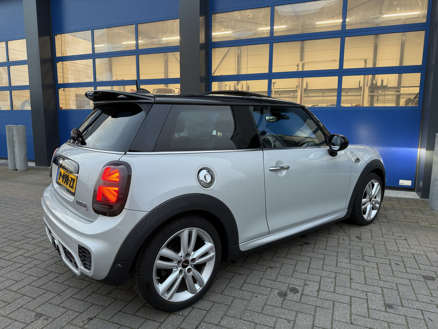 MINI
