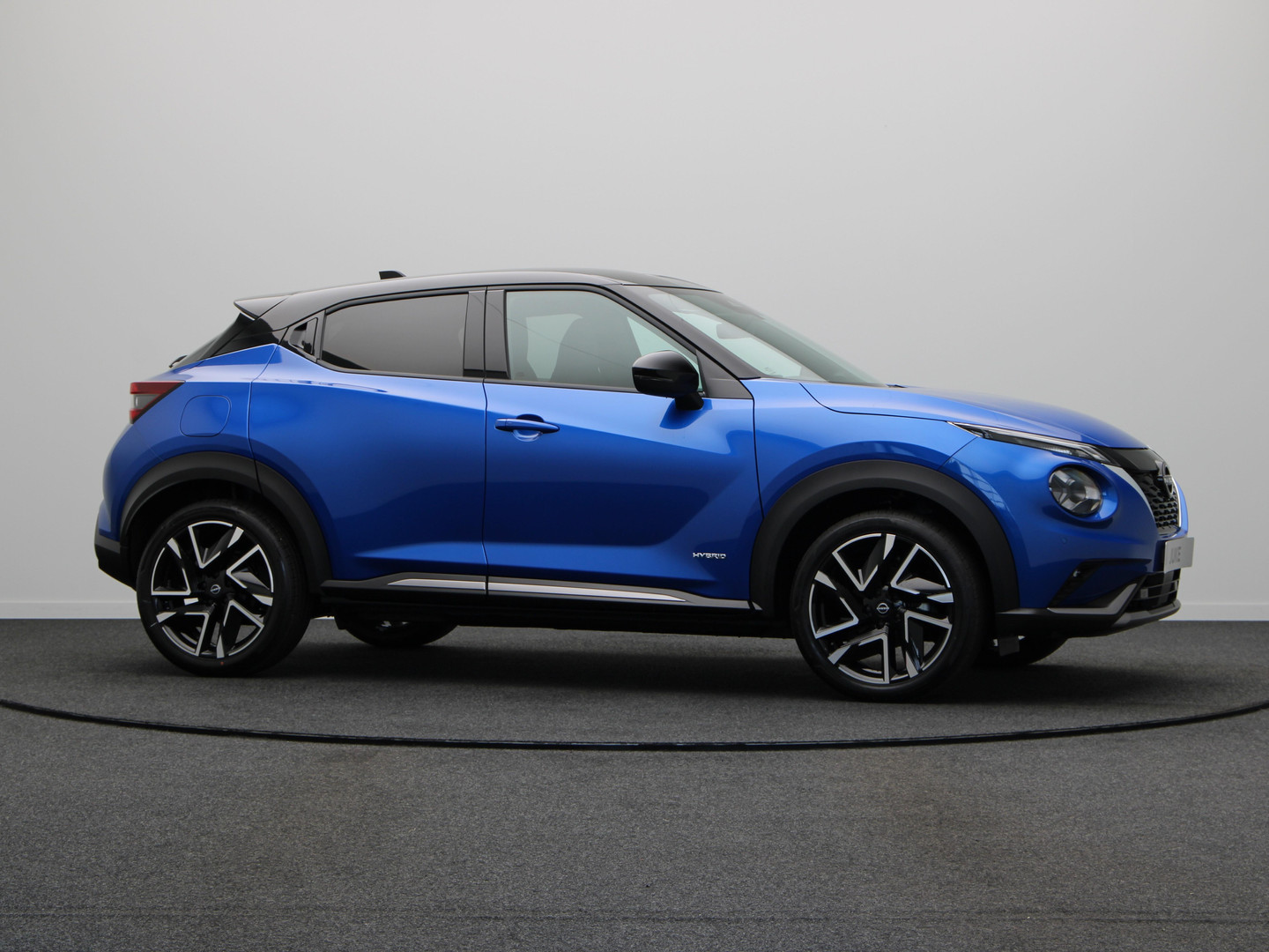Nissan Nissan