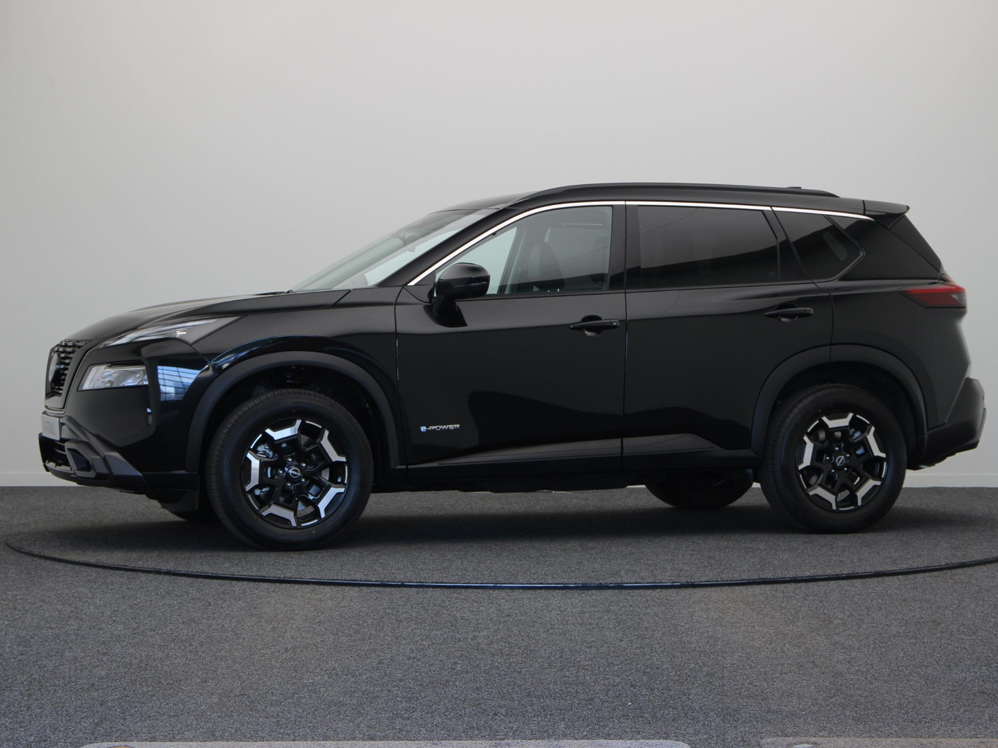 Nissan Nissan