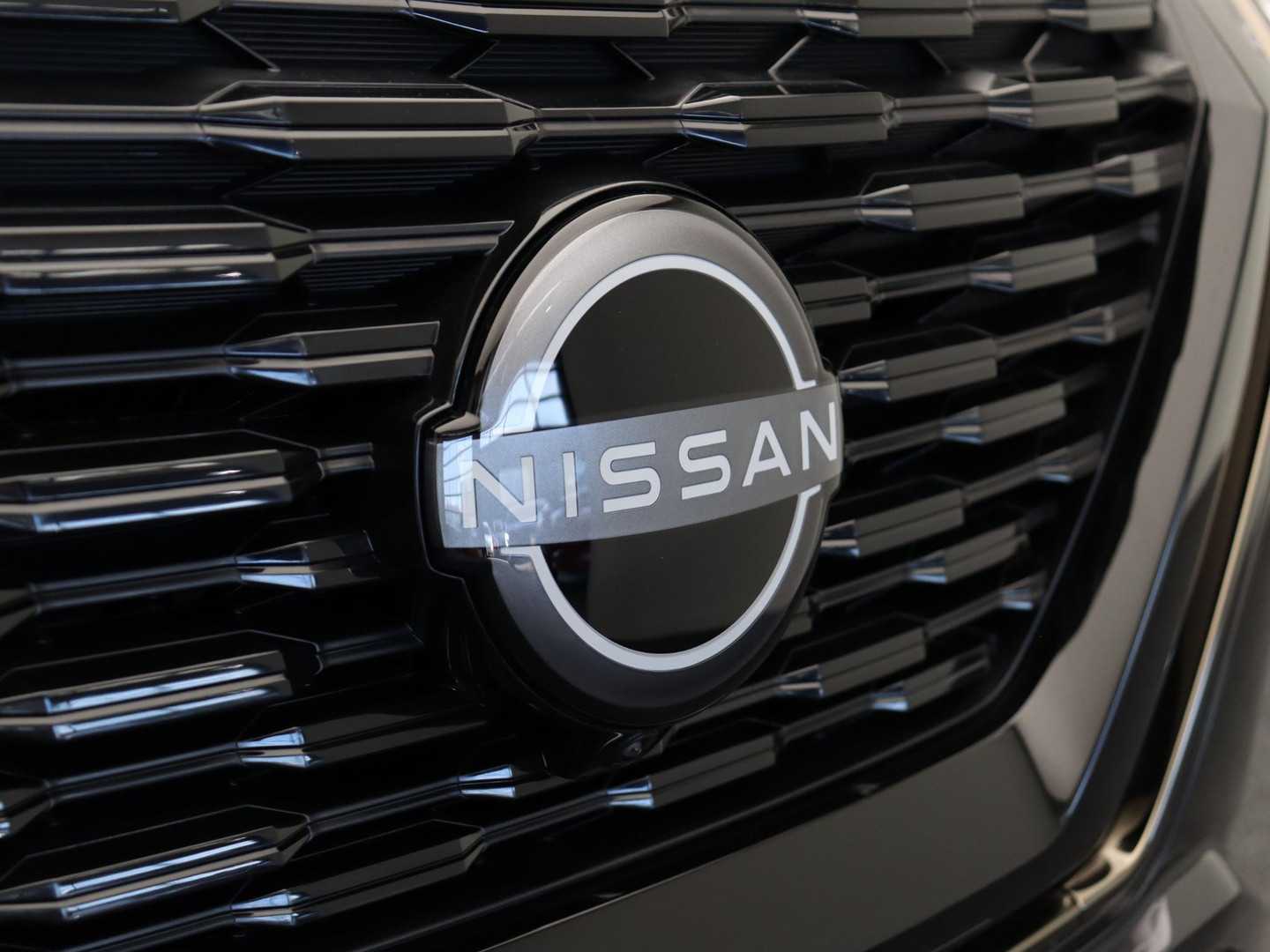 Nissan Nissan