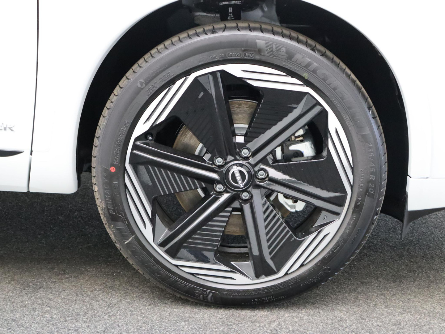 Nissan Nissan