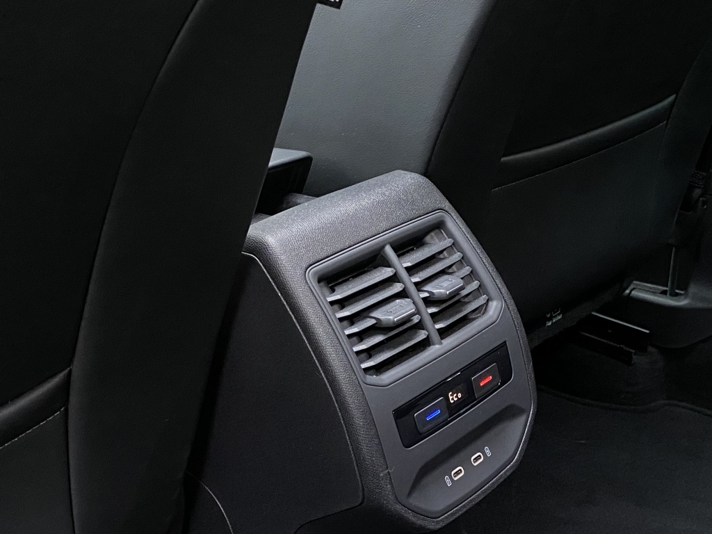 SEAT SEAT