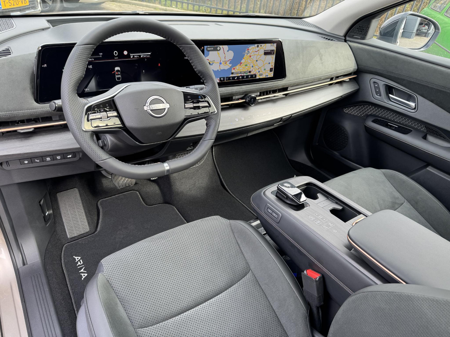 Nissan Nissan