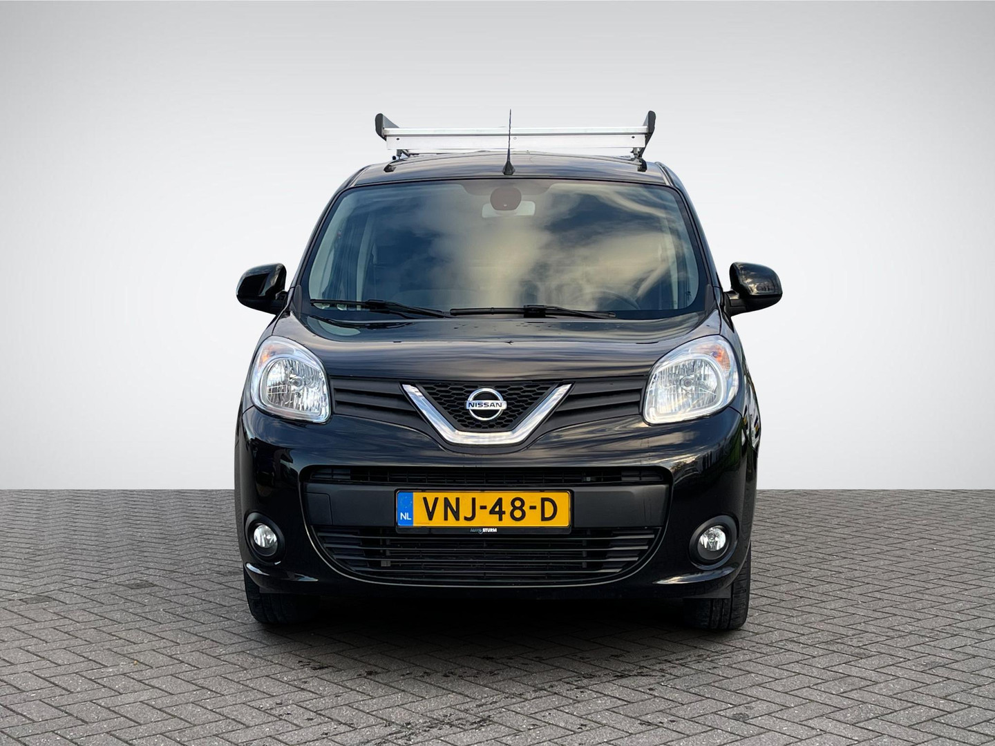 Nissan Nissan
