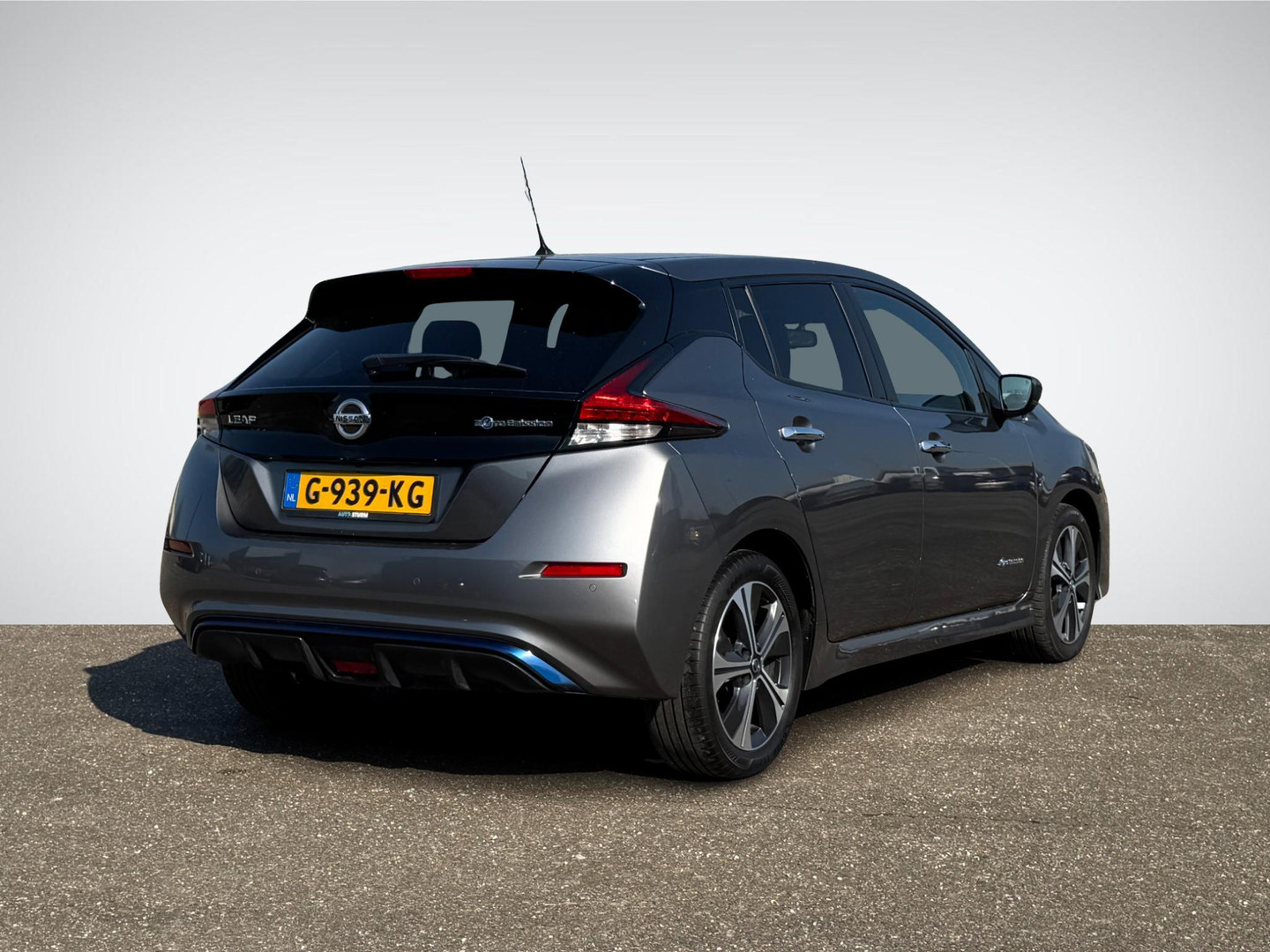 Nissan Nissan