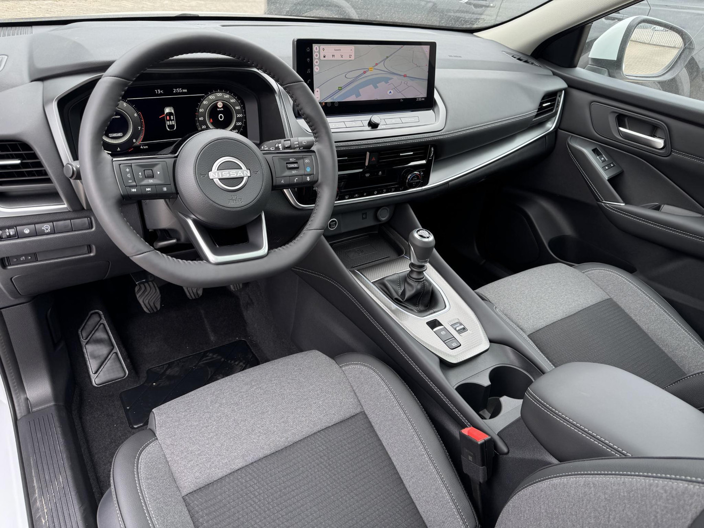 Nissan Nissan