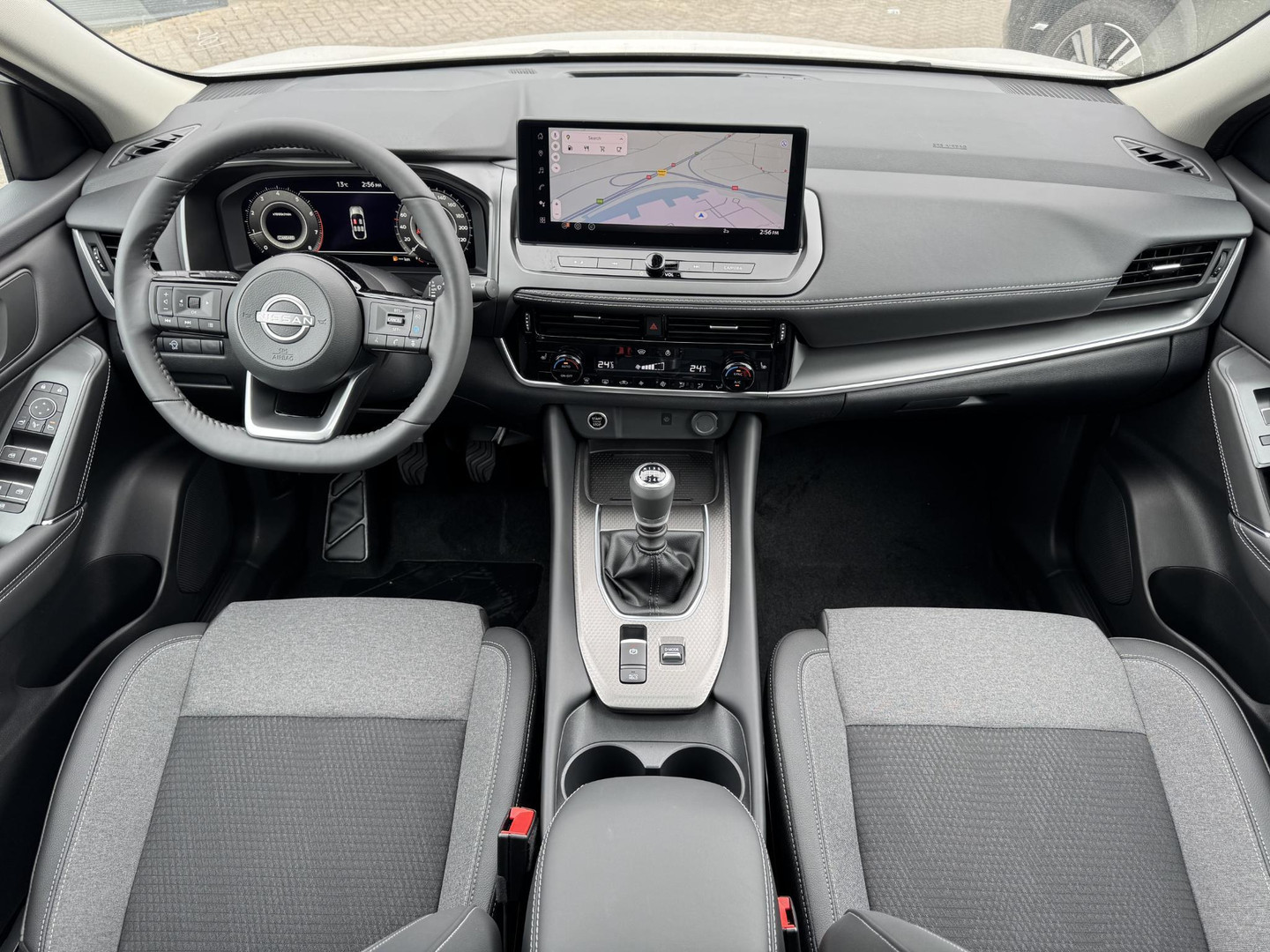 Nissan Nissan