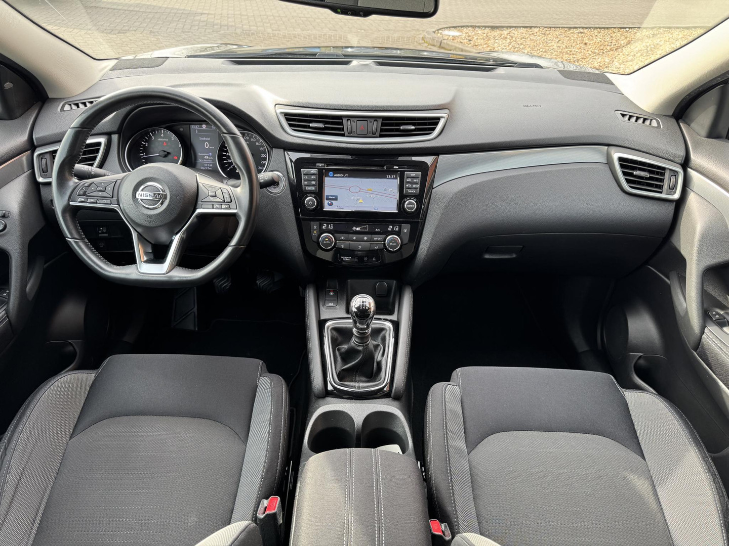Nissan Nissan