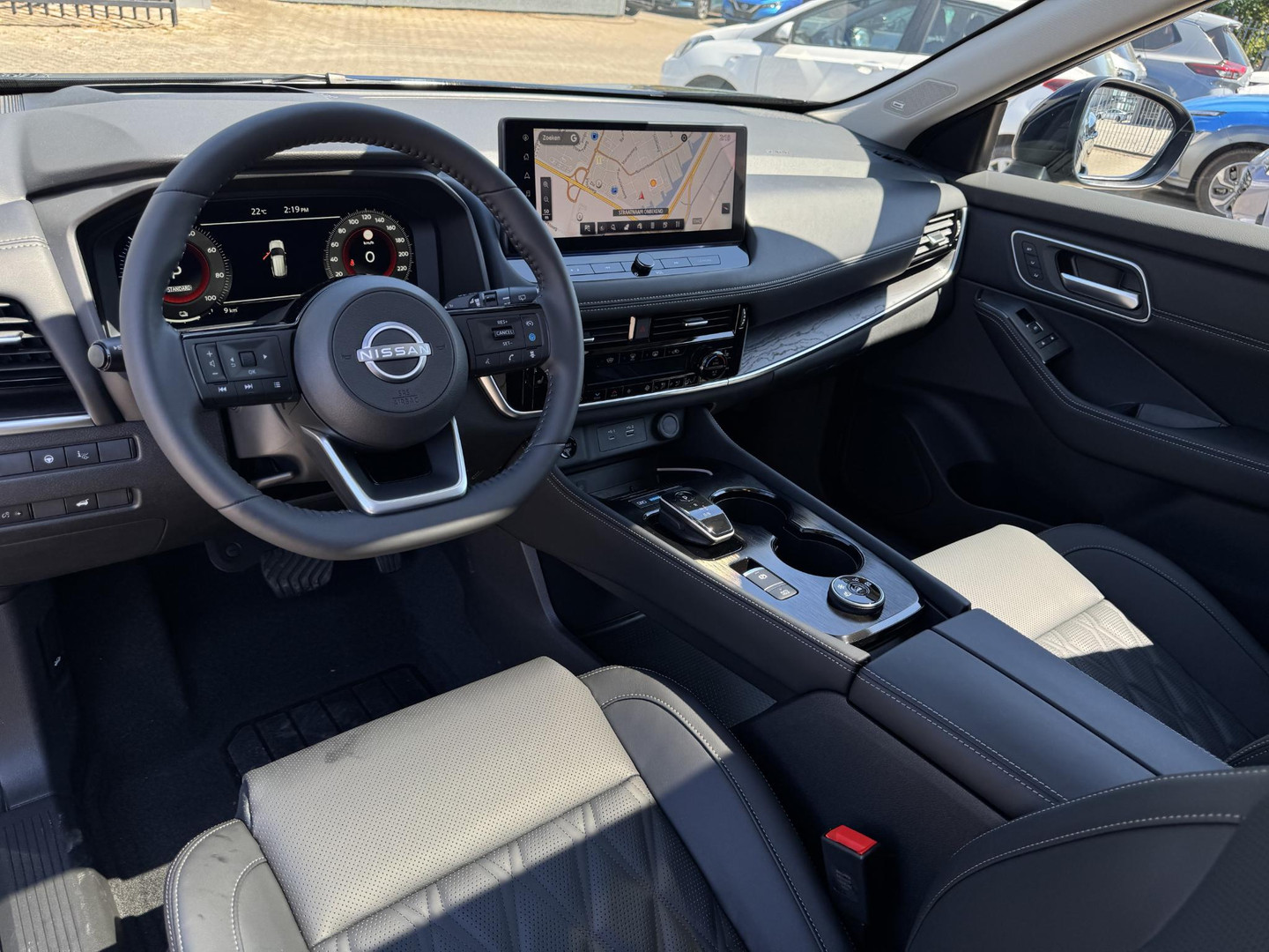 Nissan Nissan
