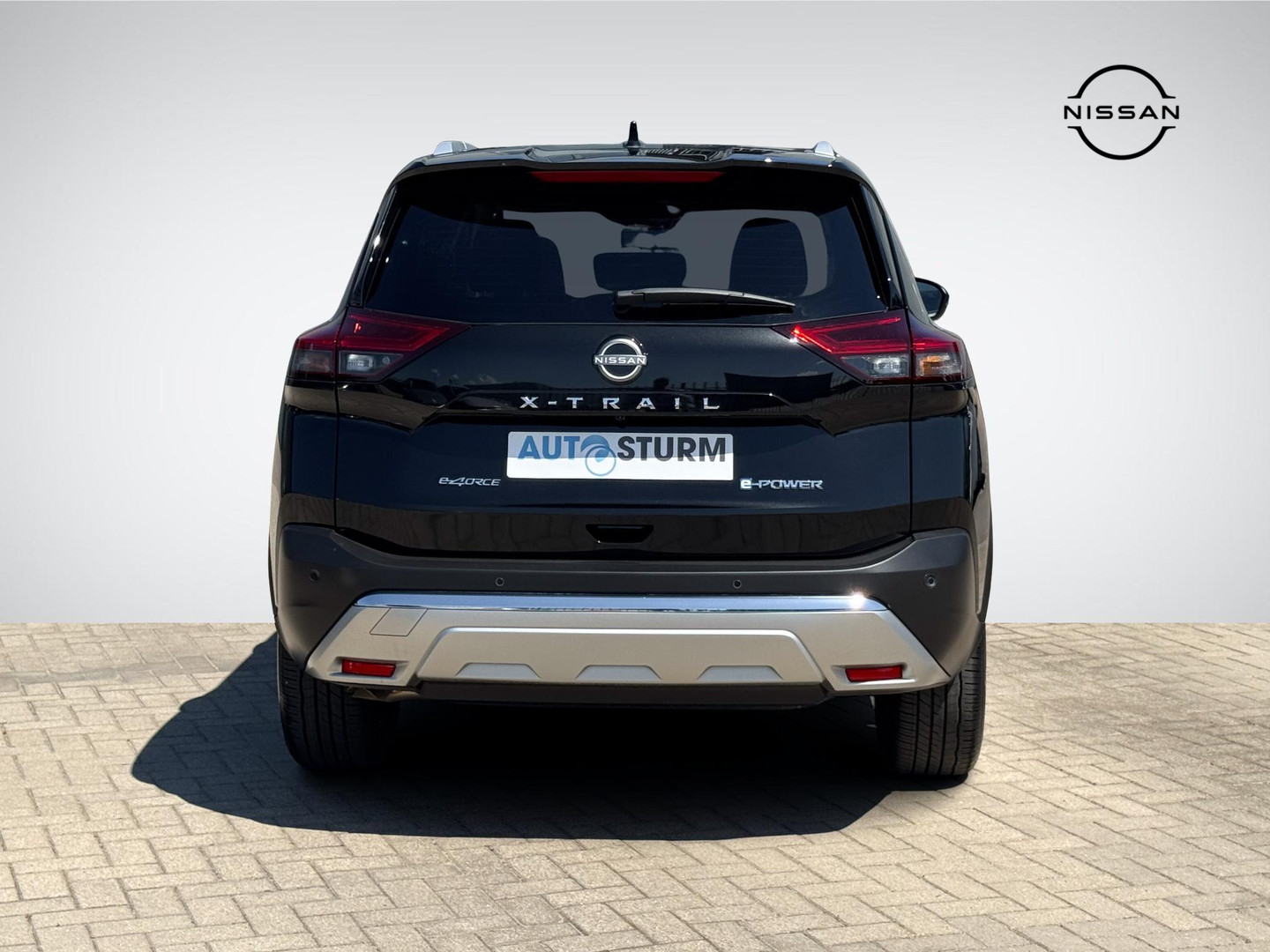 Nissan Nissan