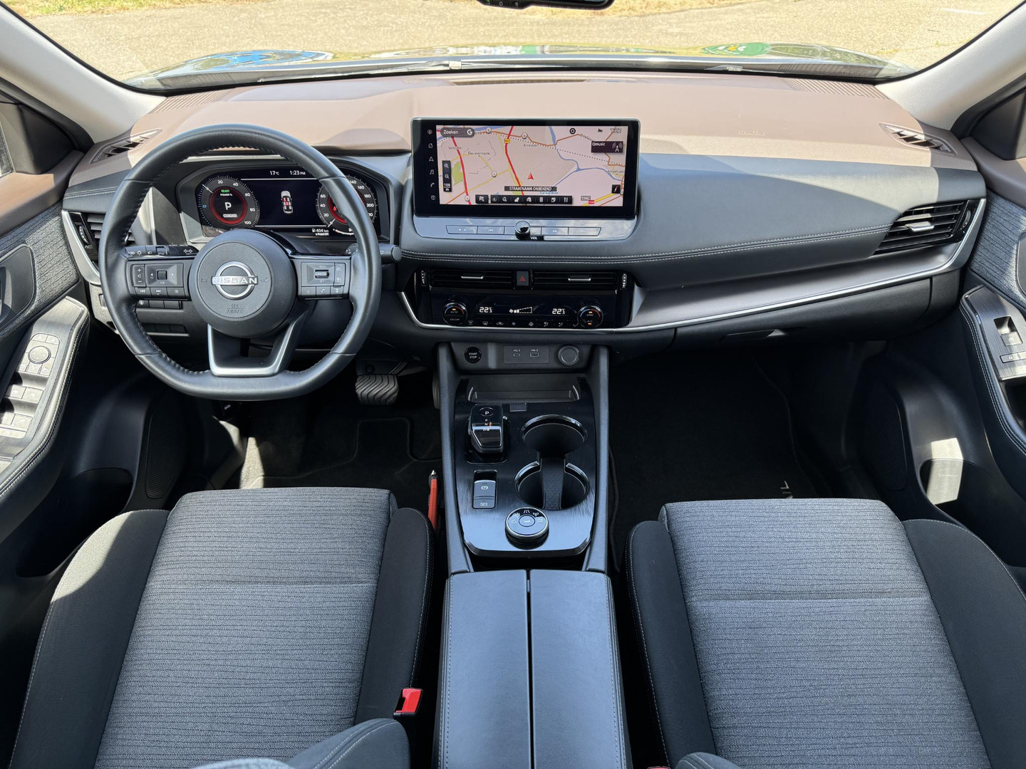 Nissan Nissan