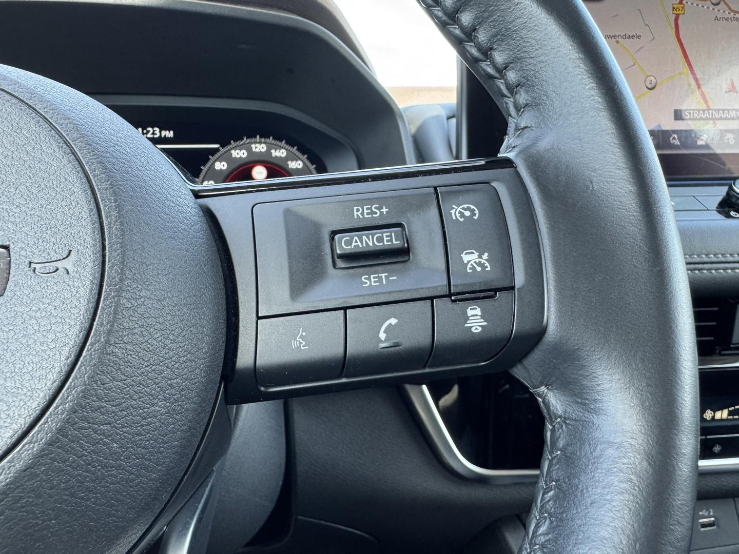 Nissan Nissan